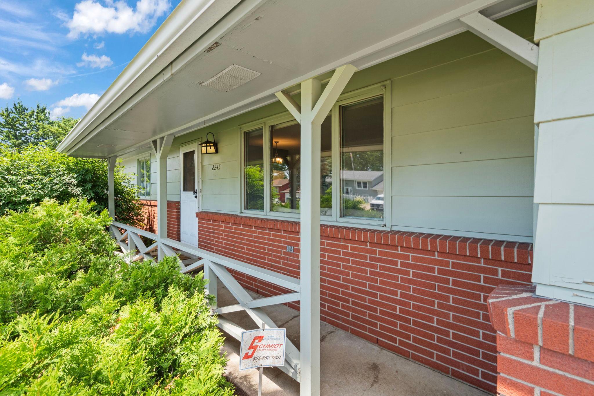 2245 Beam Avenue Property Photo 4