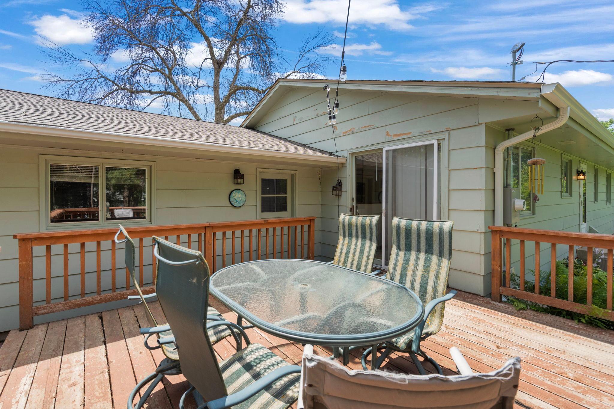 2245 Beam Avenue Property Photo 6