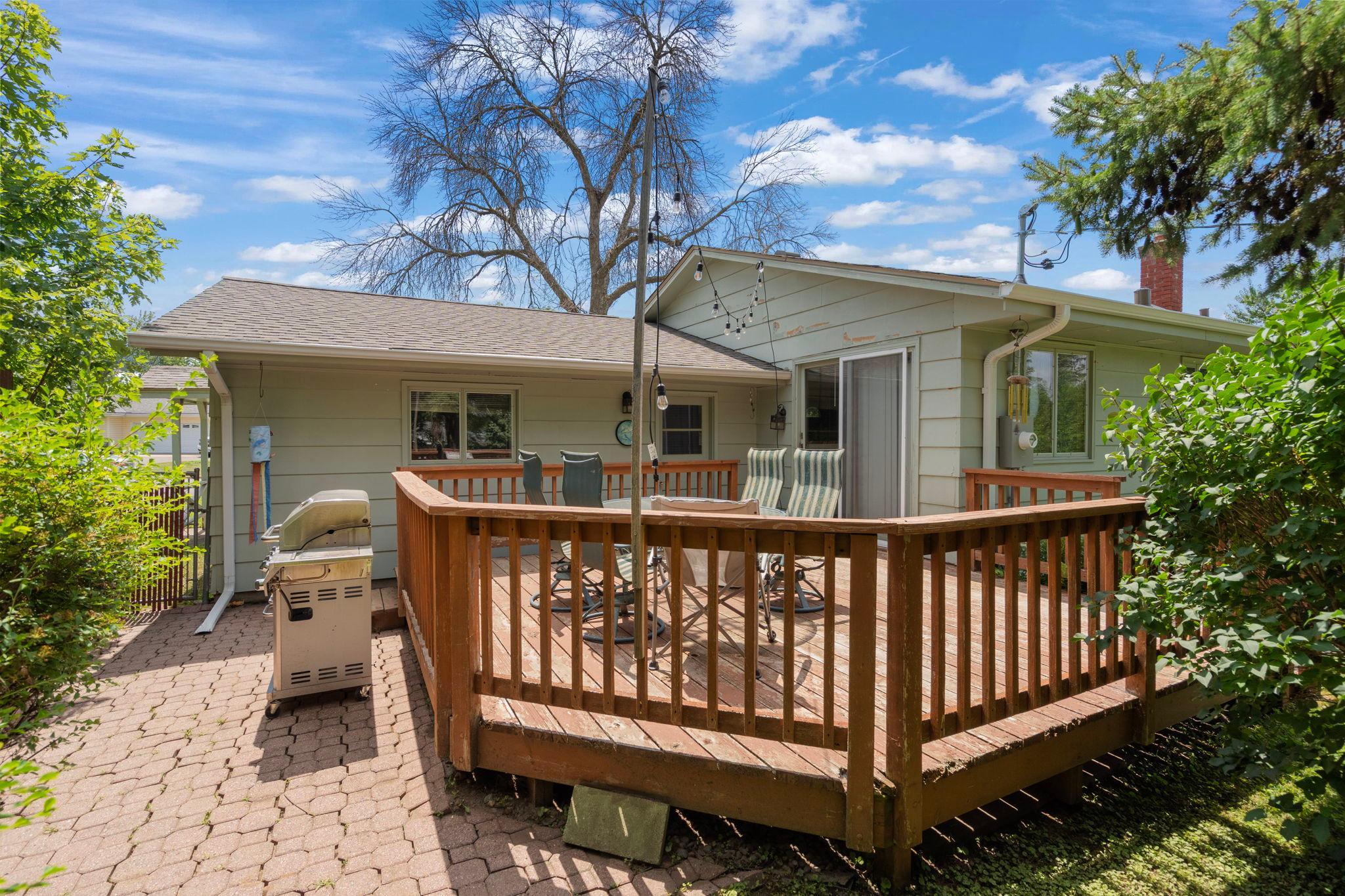 2245 Beam Avenue Property Photo 7