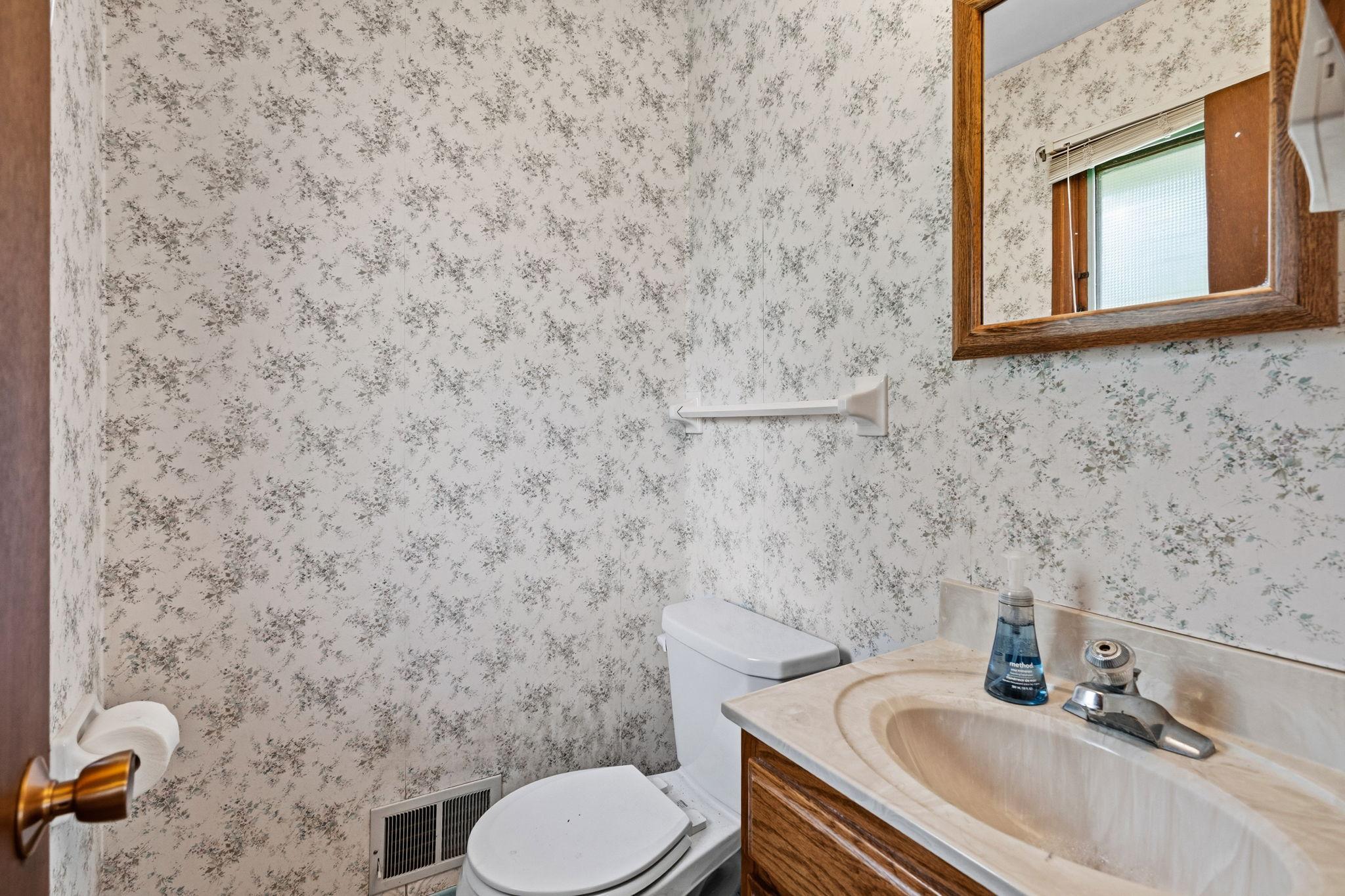 2245 Beam Avenue Property Photo 31