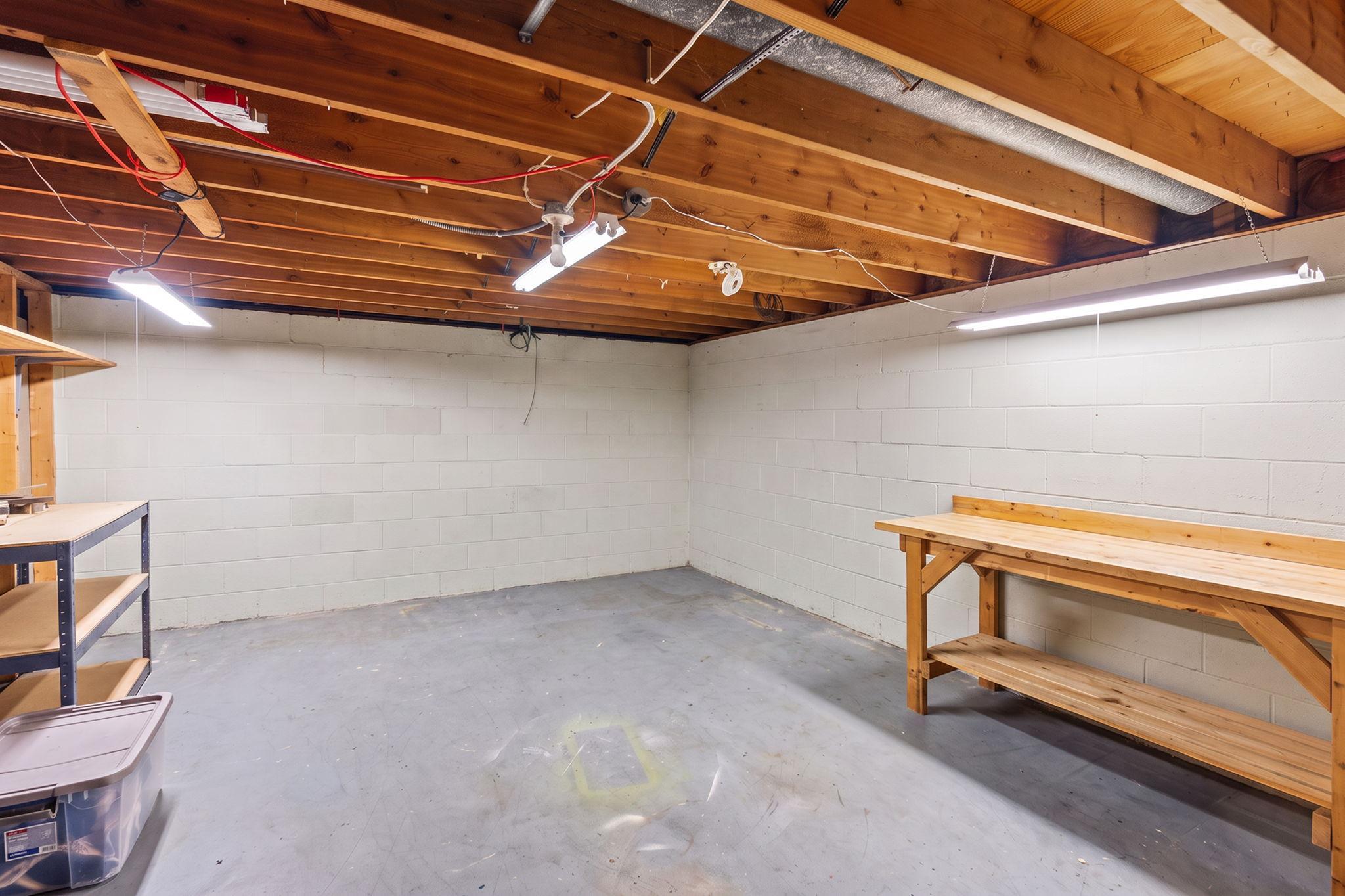2245 Beam Avenue Property Photo 42