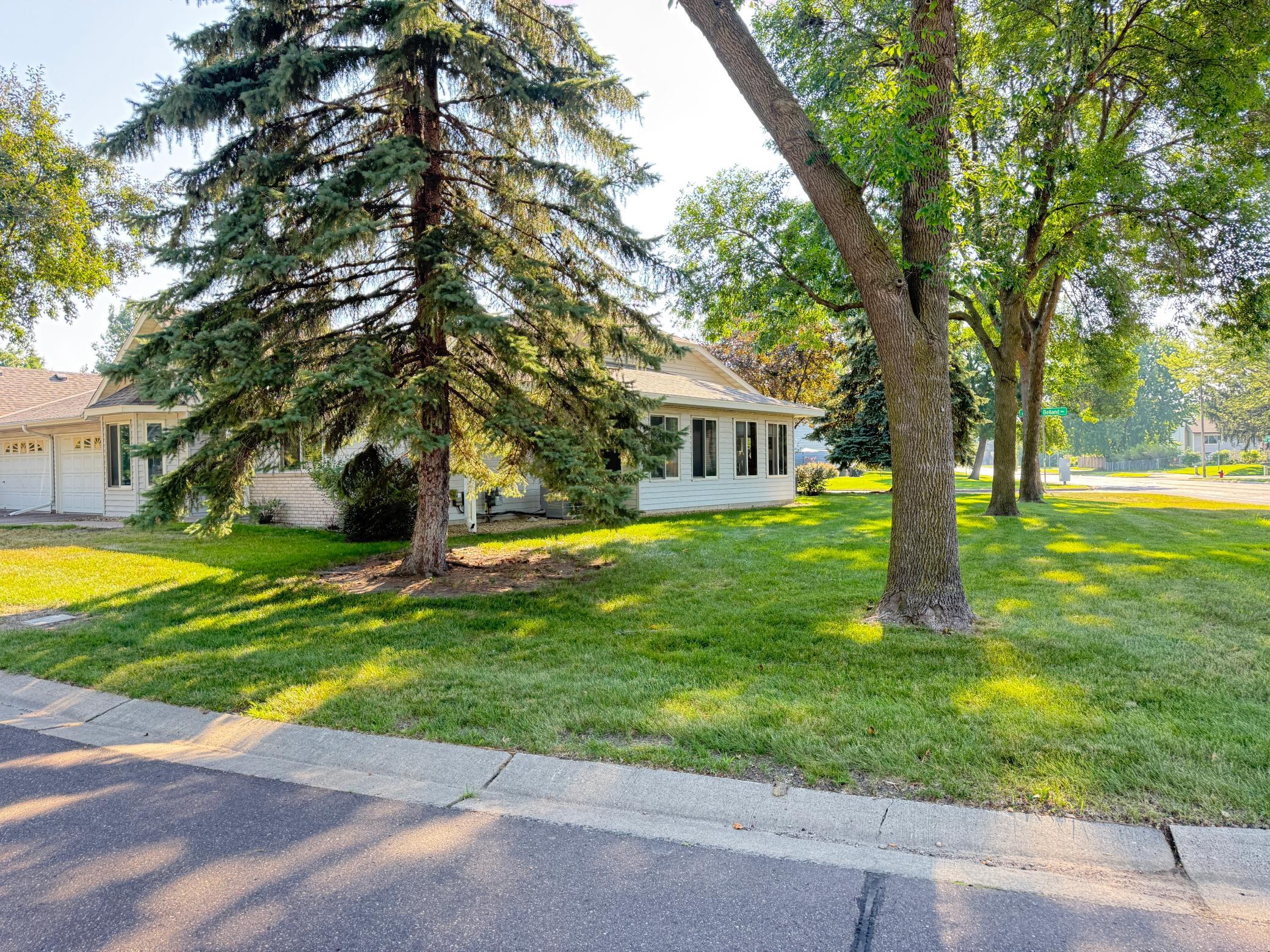 659 Belland Avenue Property Photo 3