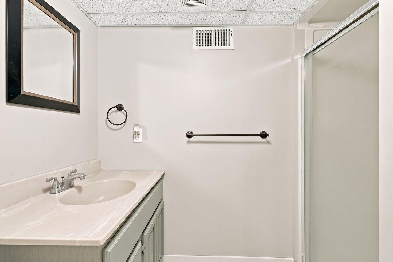 916 Birch Avenue W Property Photo 20