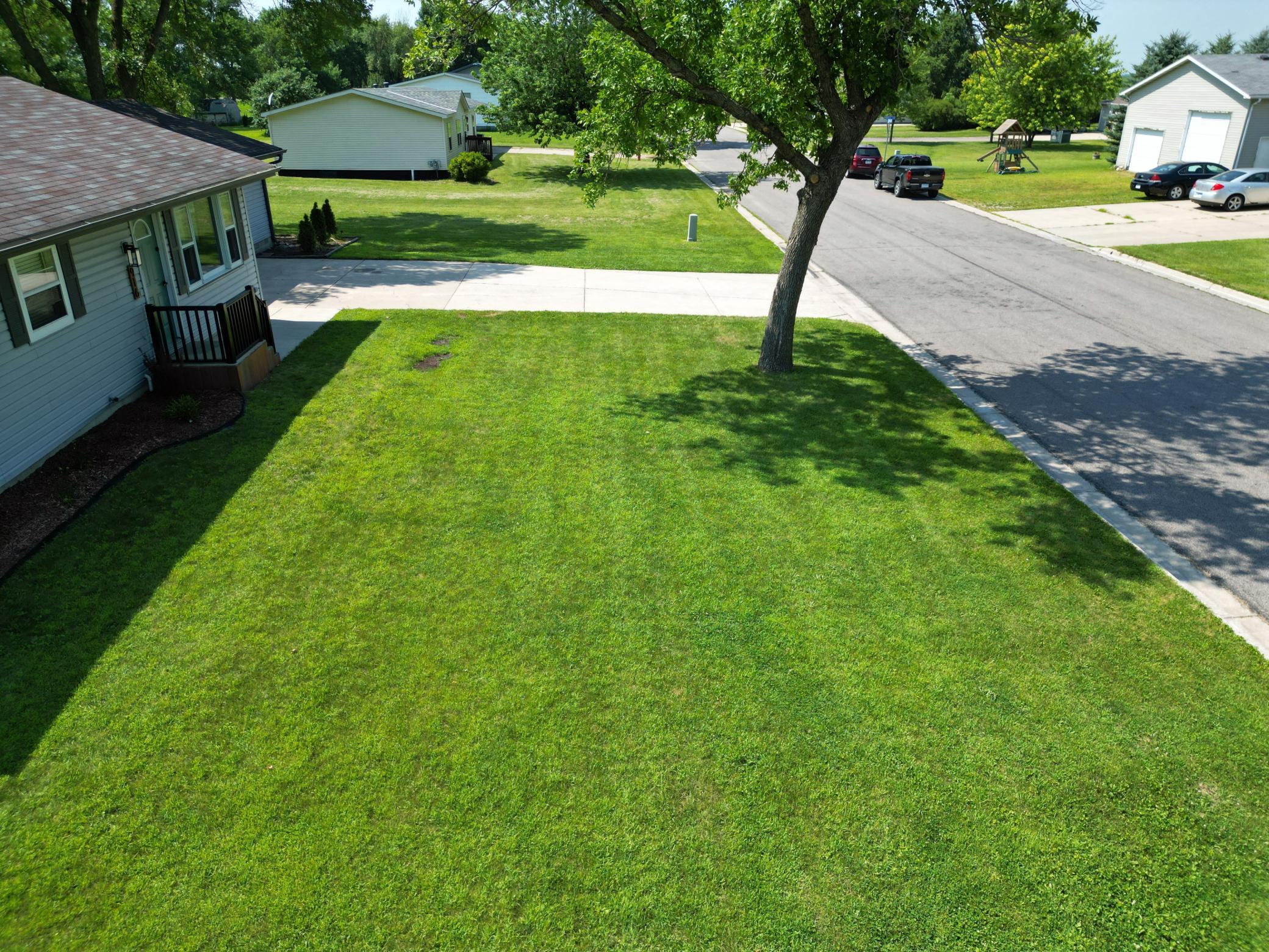 916 Birch Avenue W Property Photo 29