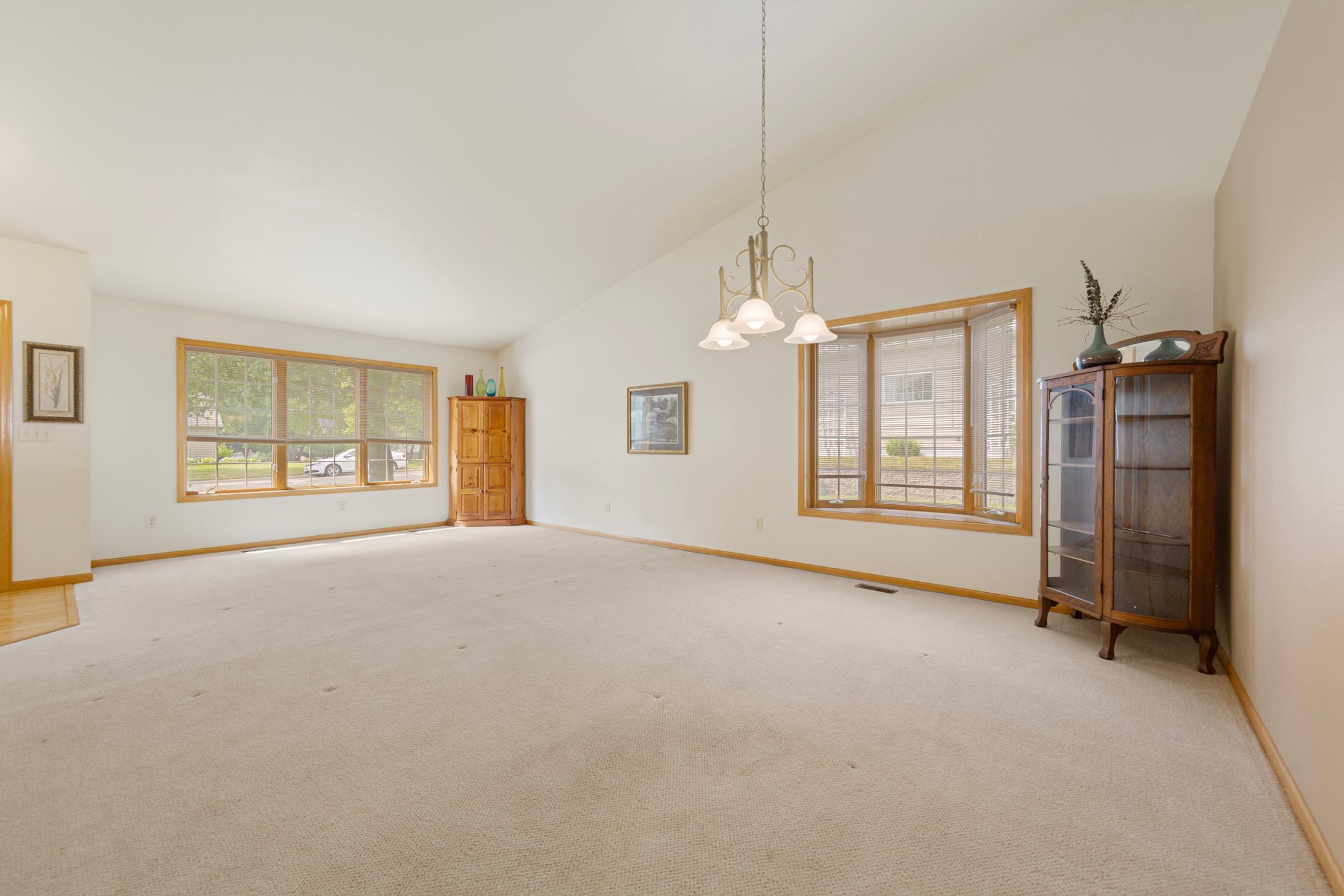 305 Tischler Avenue Se Property Photo 17