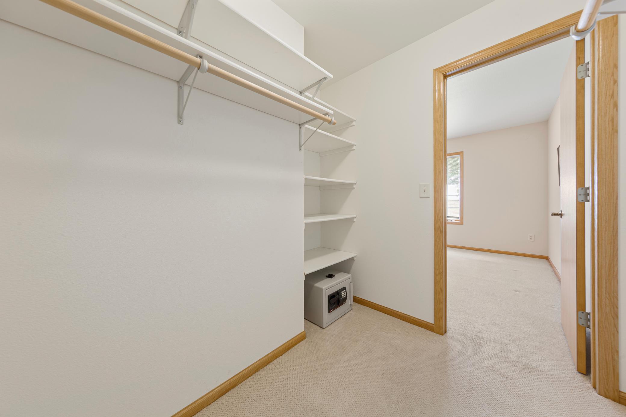 305 Tischler Avenue Se Property Photo 33