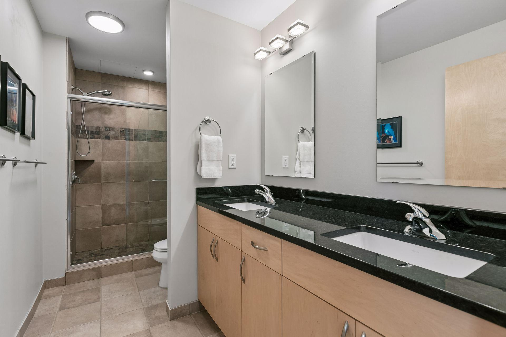 215 10th Avenue S 637 Property Photo 23