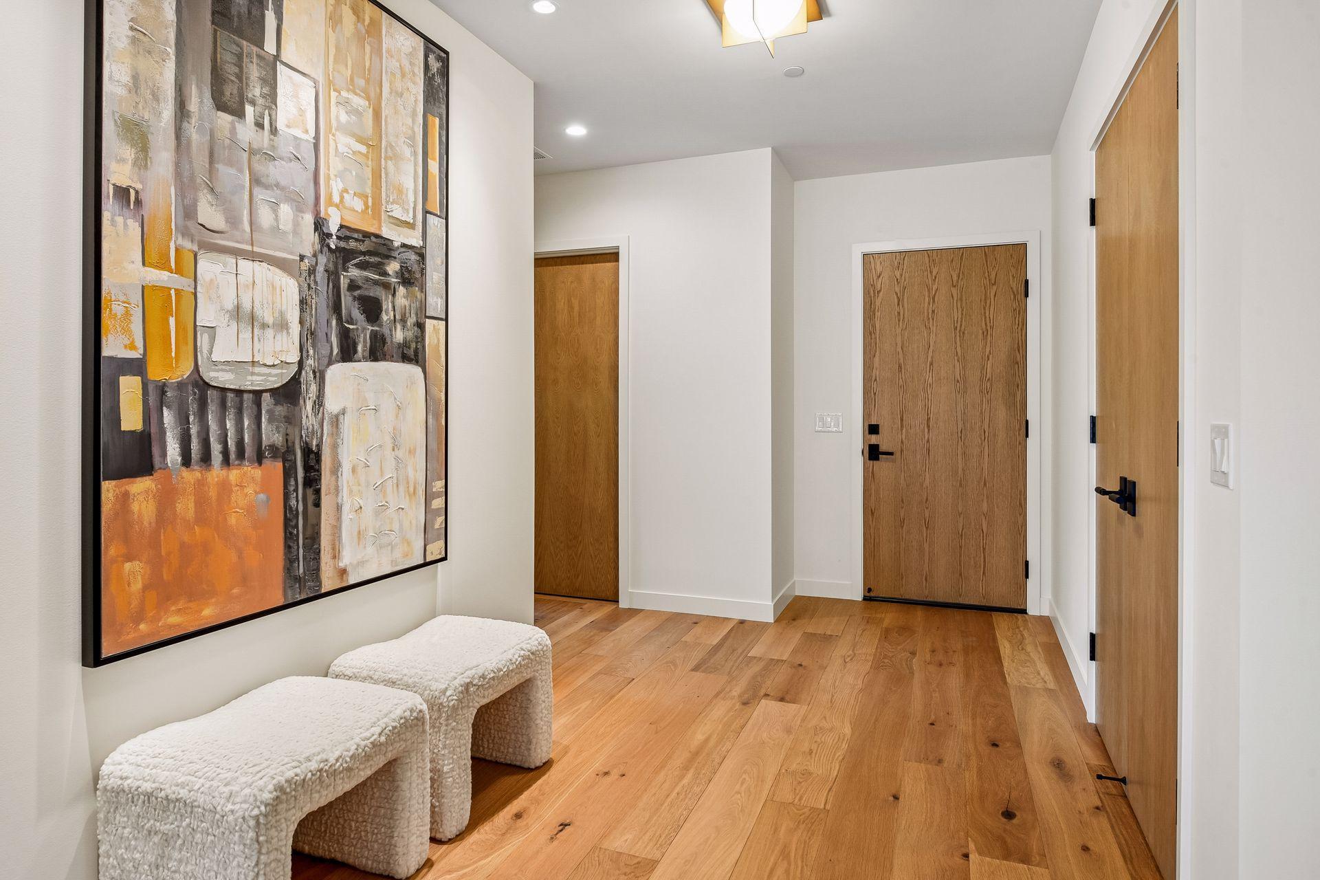 150 Broadway Avenue S 2b Property Photo 3