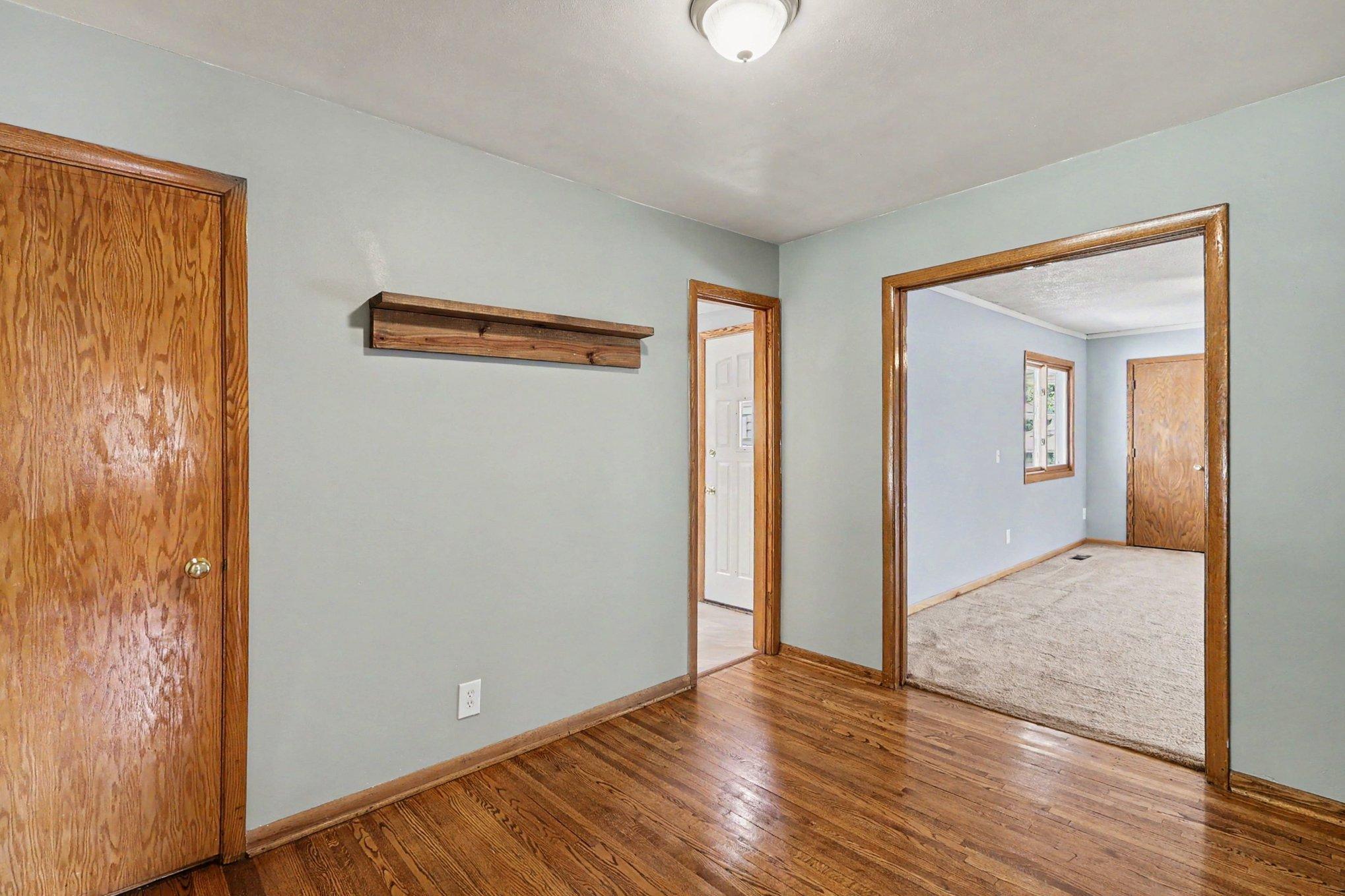 2842 Lexington Avenue S Property Photo 10