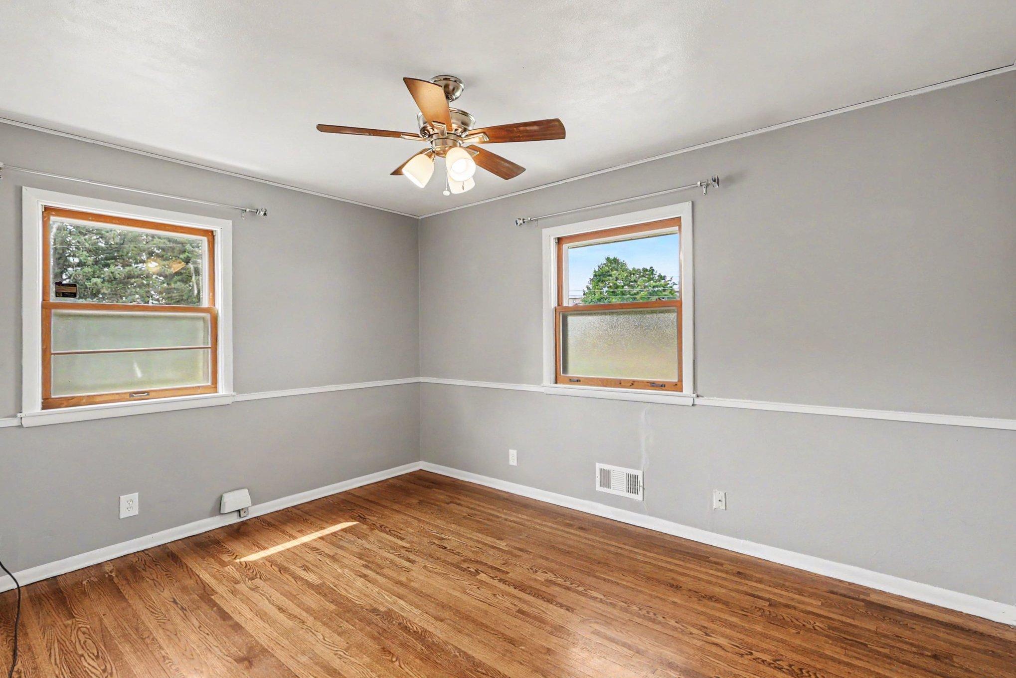 2842 Lexington Avenue S Property Photo 14