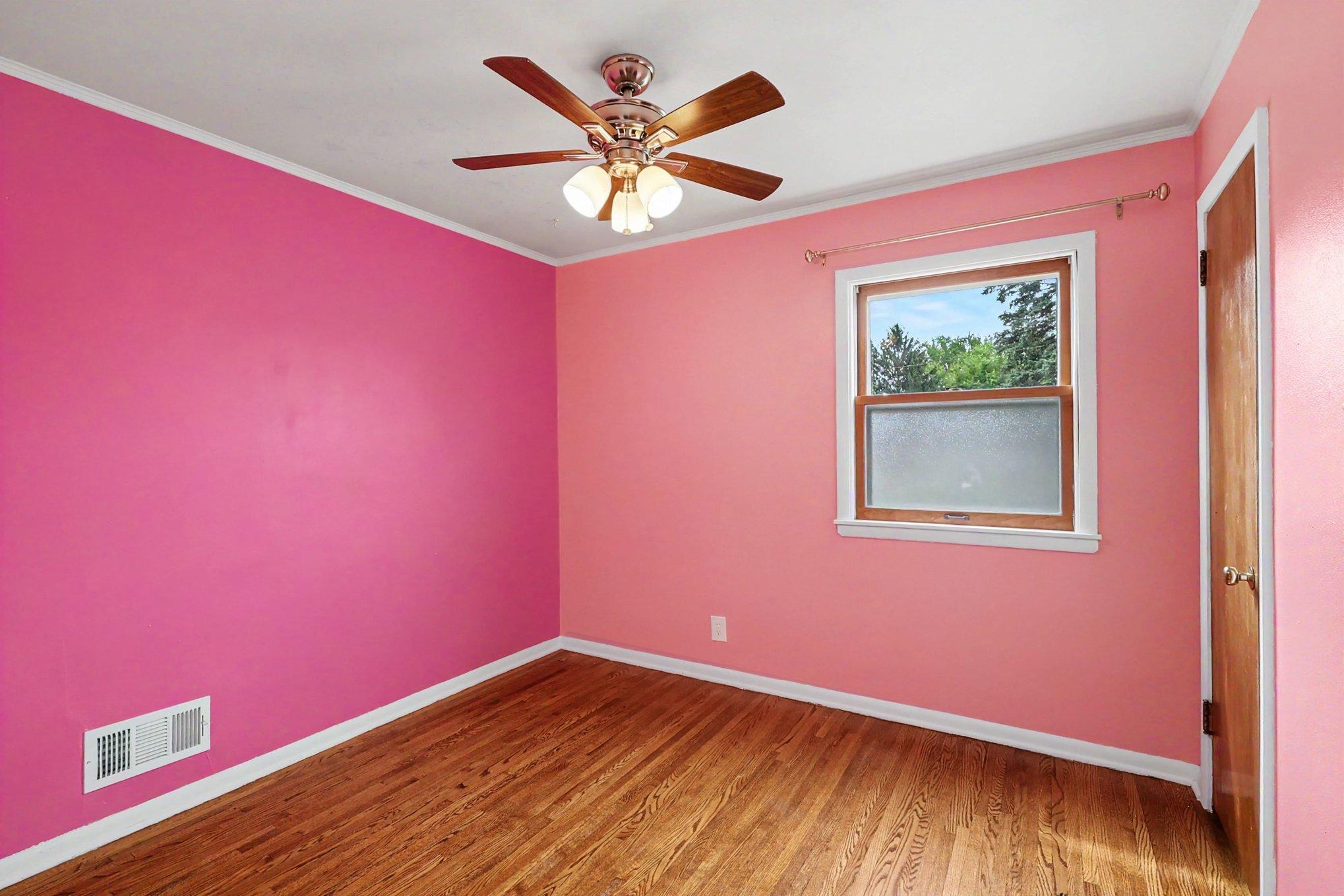 2842 Lexington Avenue S Property Photo 16