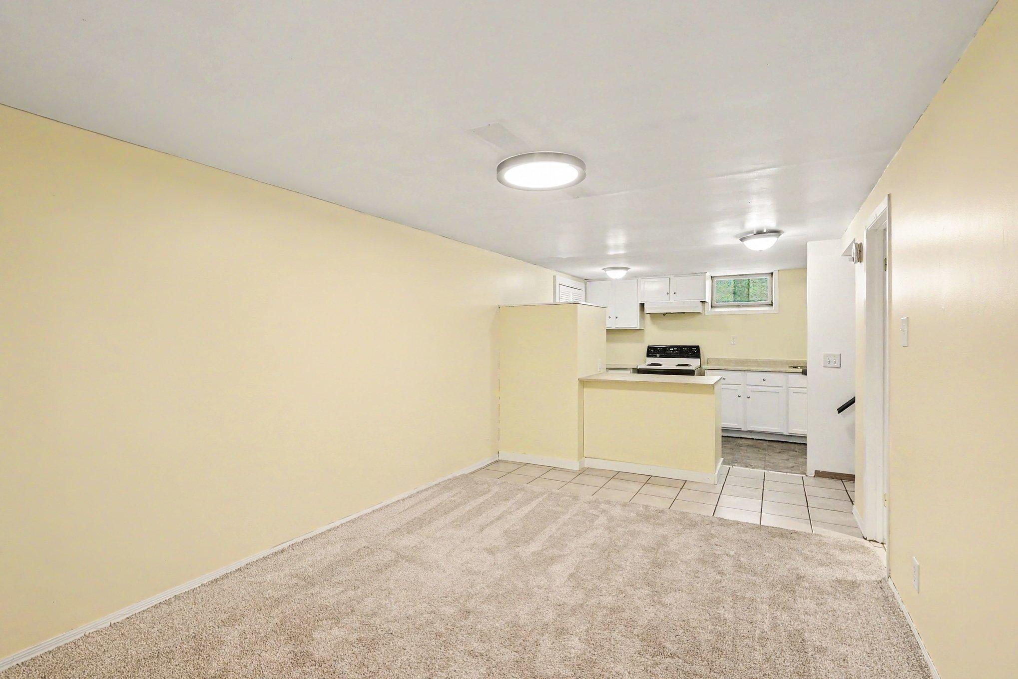 2842 Lexington Avenue S Property Photo 19