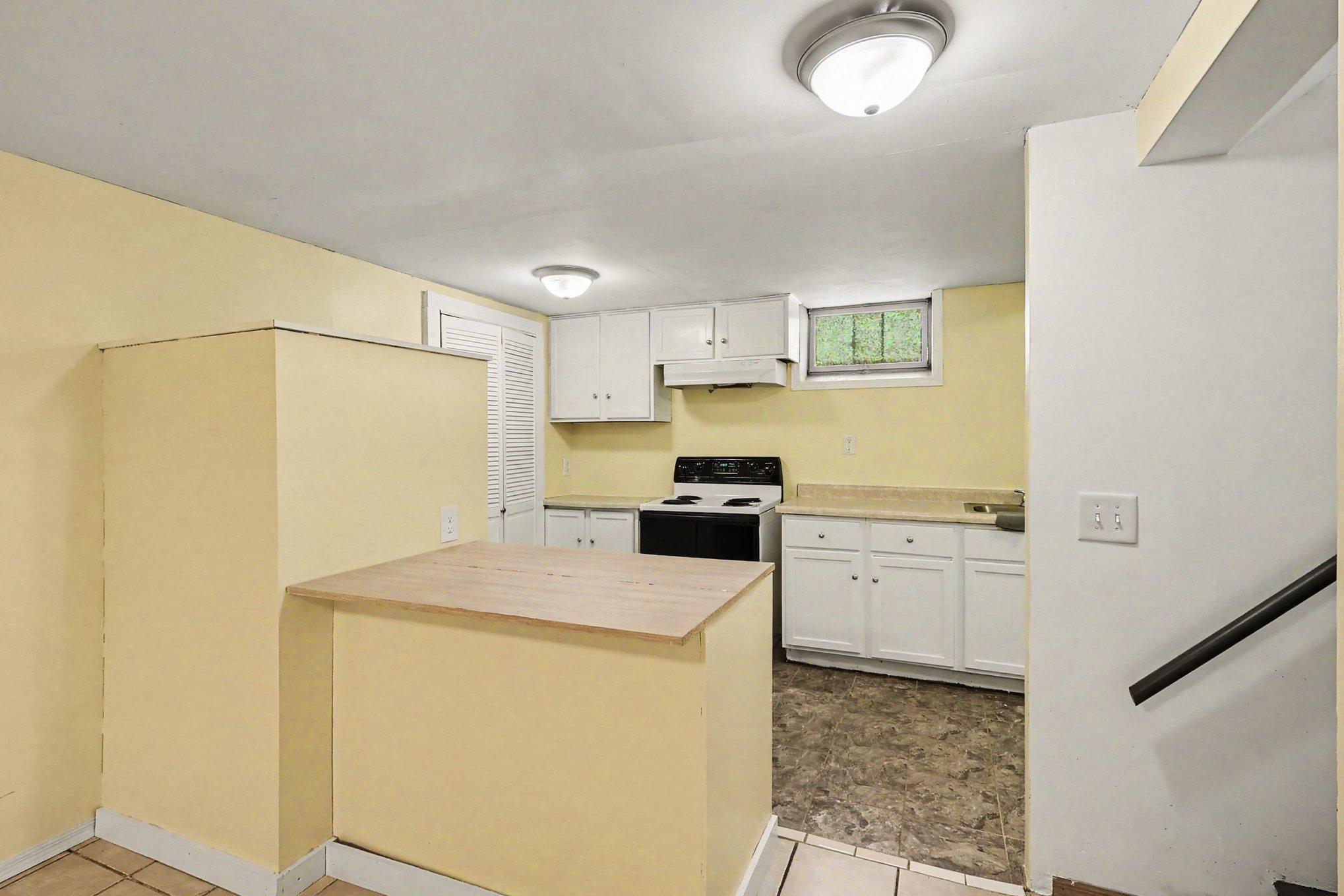 2842 Lexington Avenue S Property Photo 20