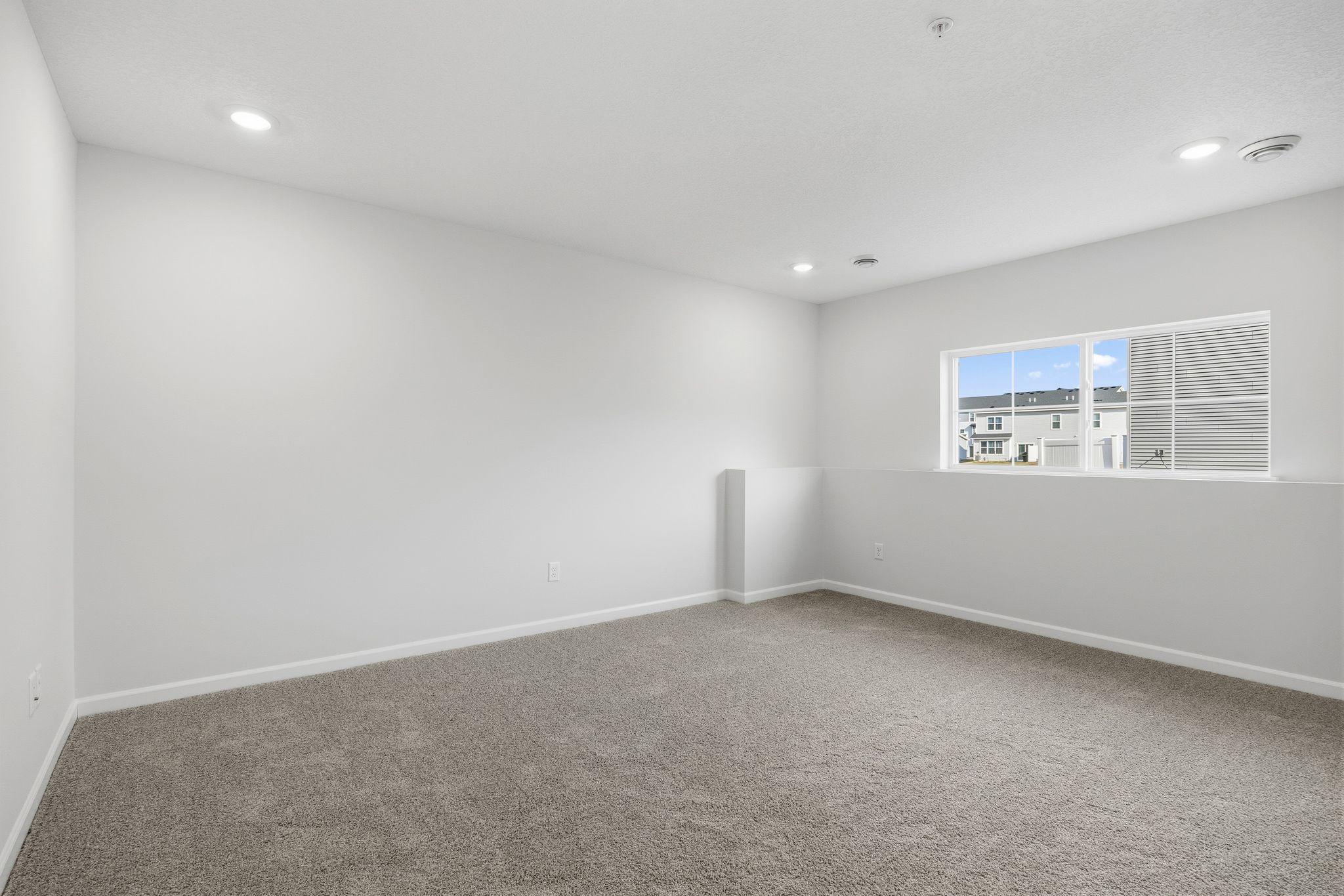 2744 Kepler Avenue Ne Property Photo 27