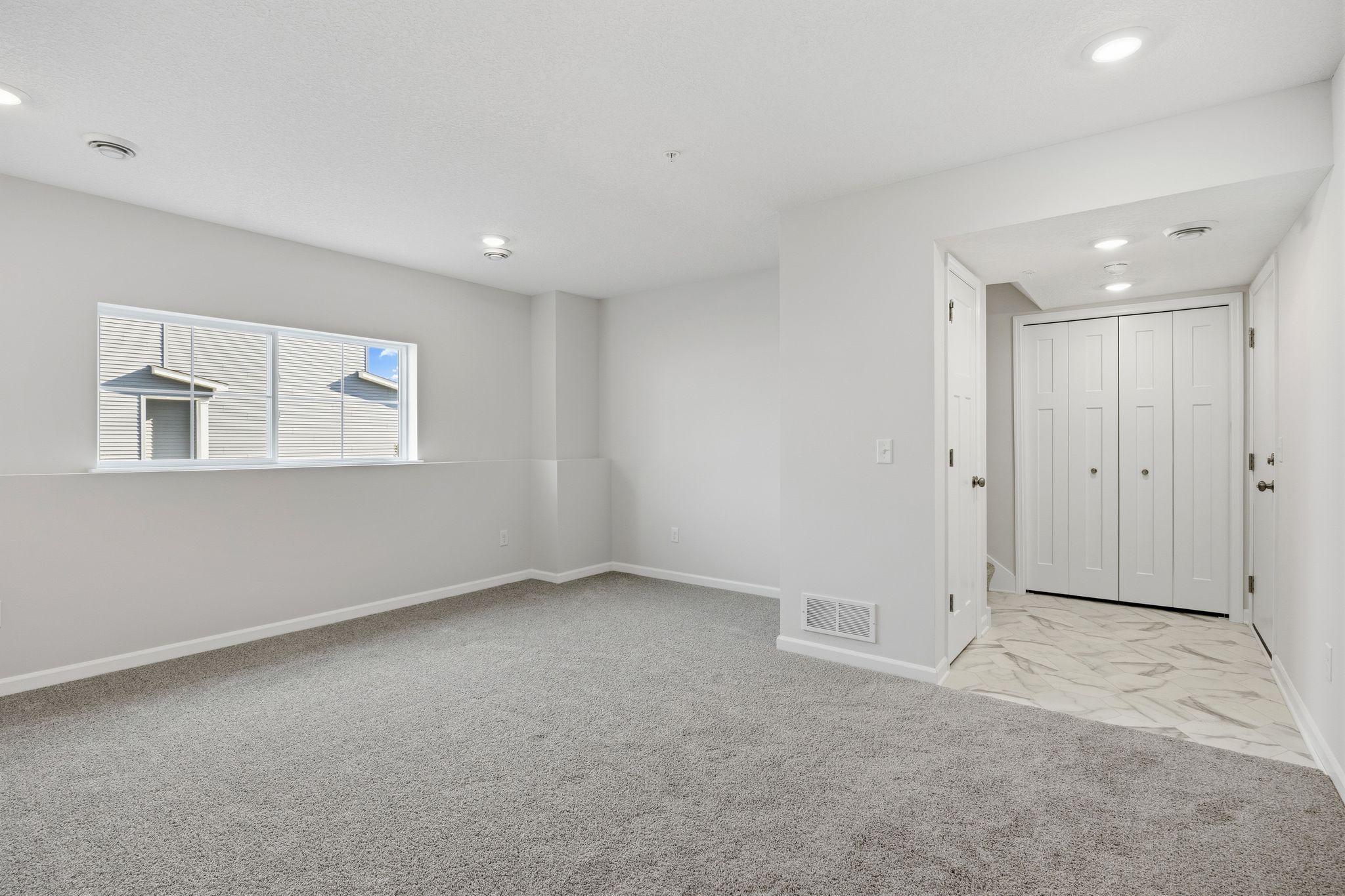 2744 Kepler Avenue Ne Property Photo 28
