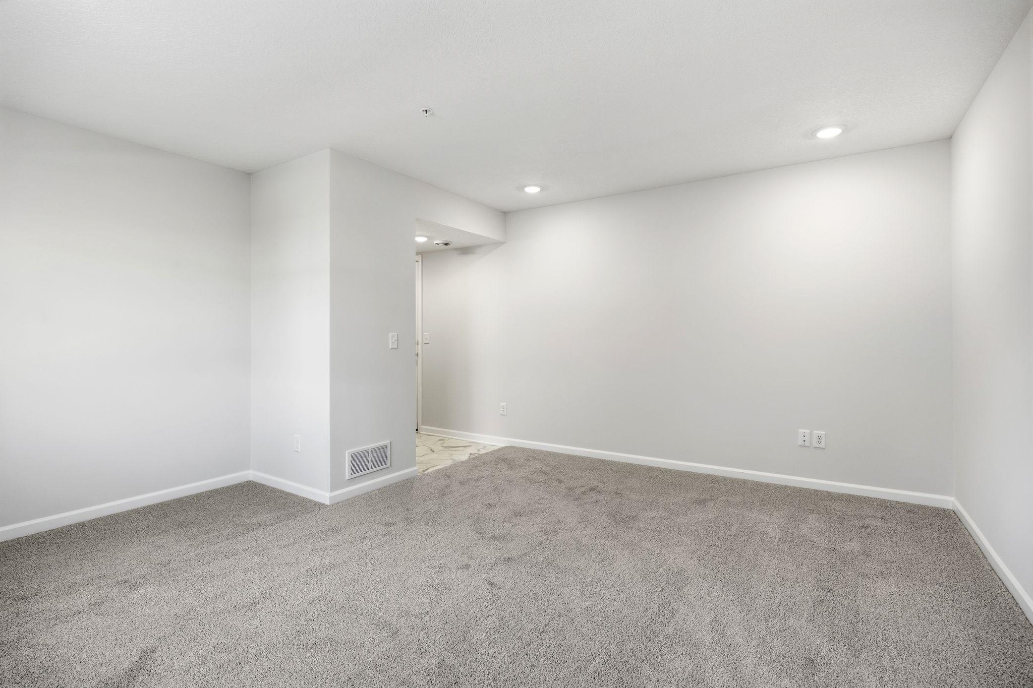 2744 Kepler Avenue Ne Property Photo 29