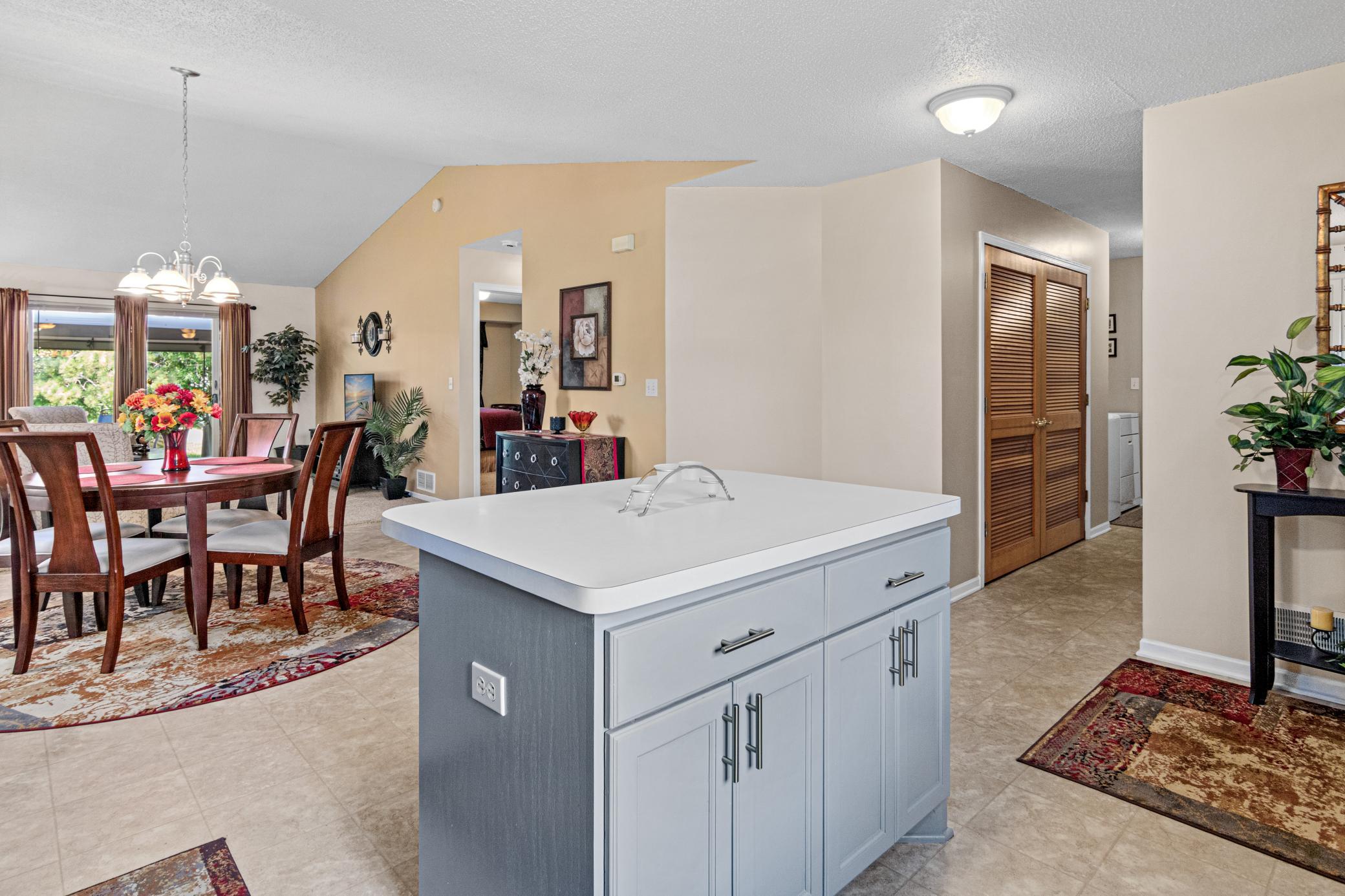 305 Wildwood Circle Property Photo 8