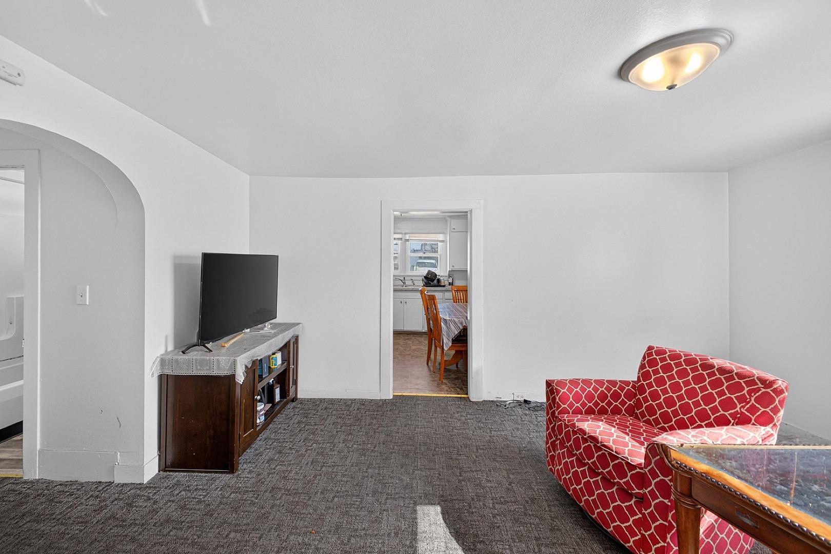 215 6th Street Nw Property Photo 6
