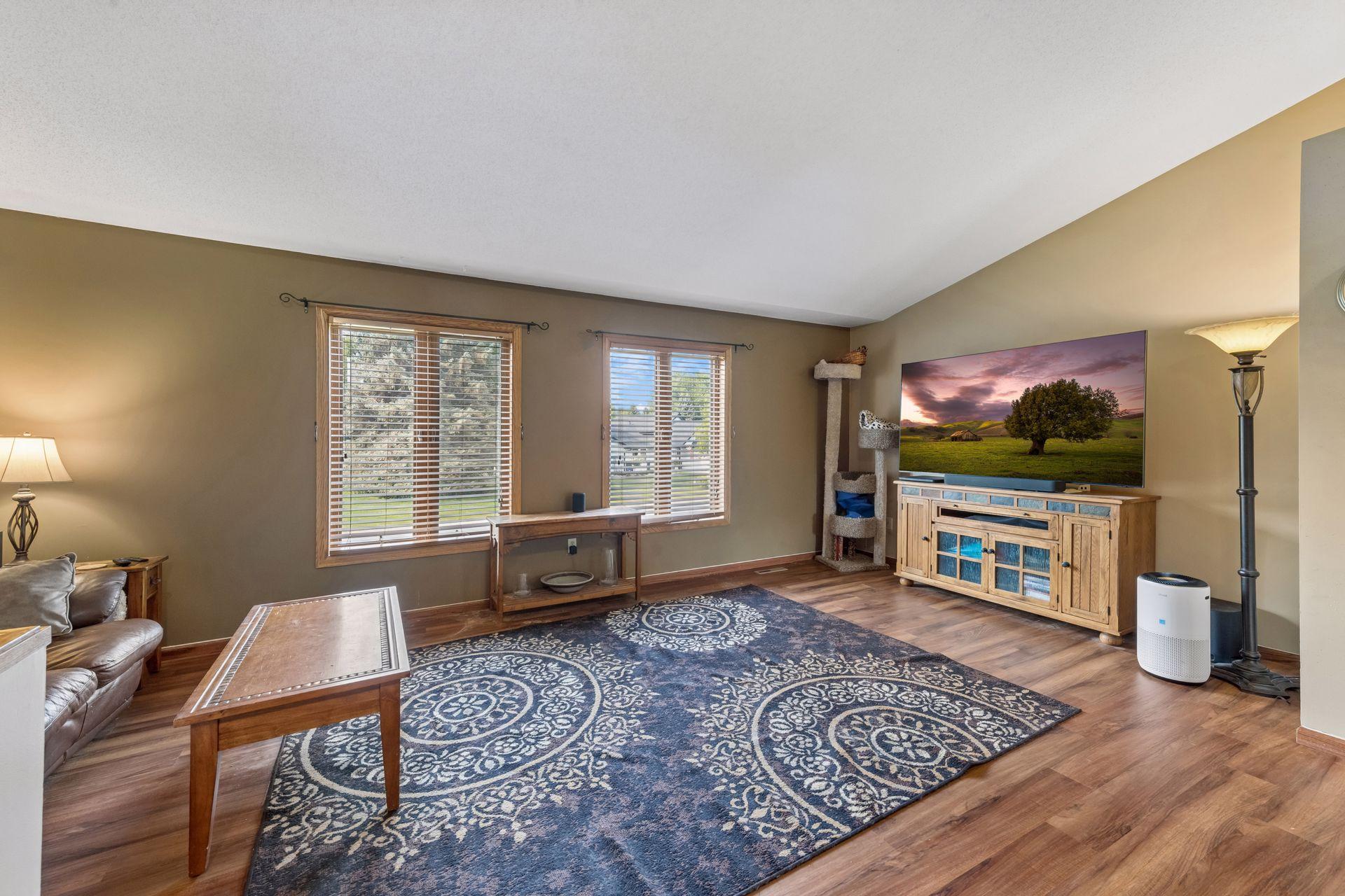 19036 Echo Lane Property Photo 4