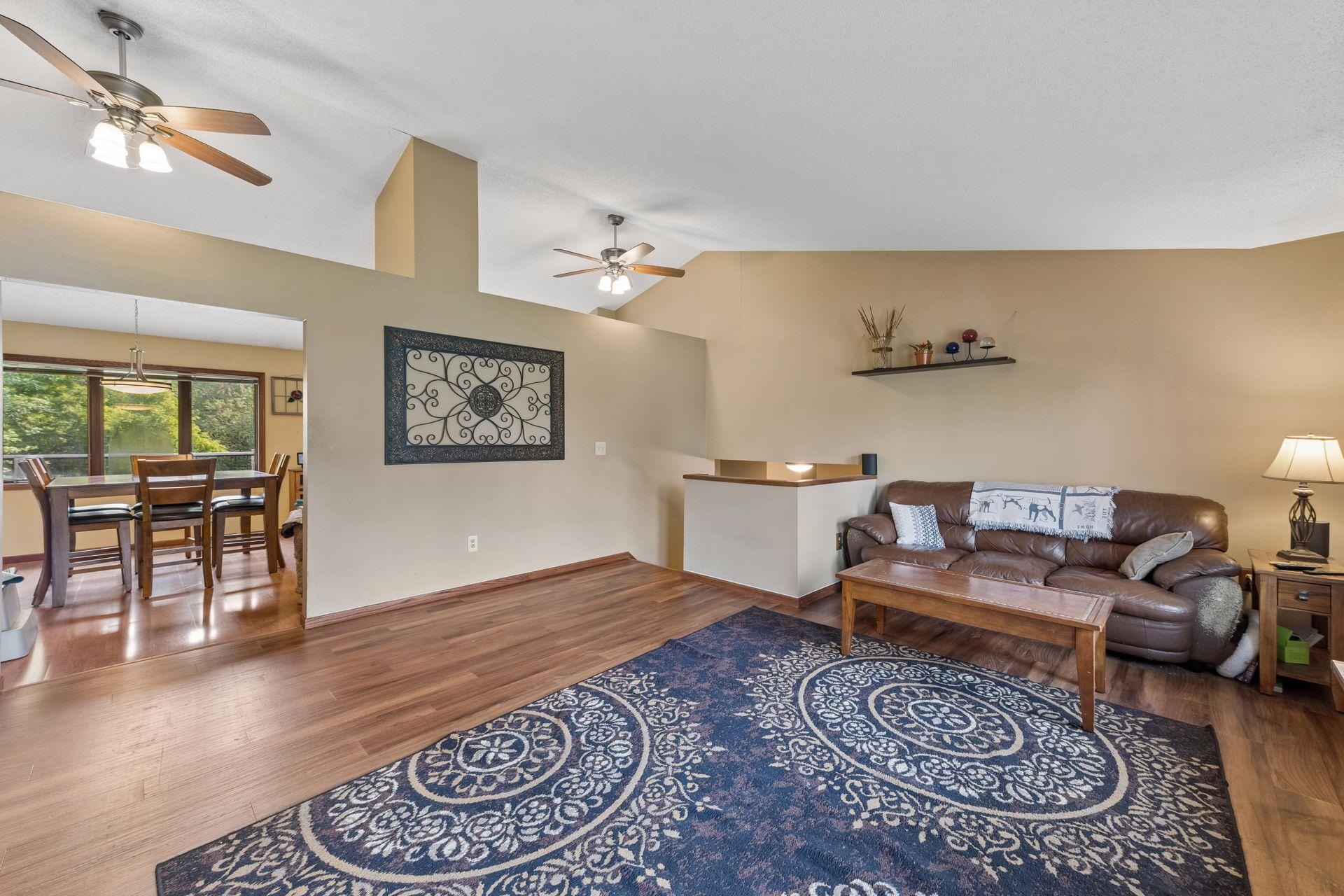19036 Echo Lane Property Photo 5