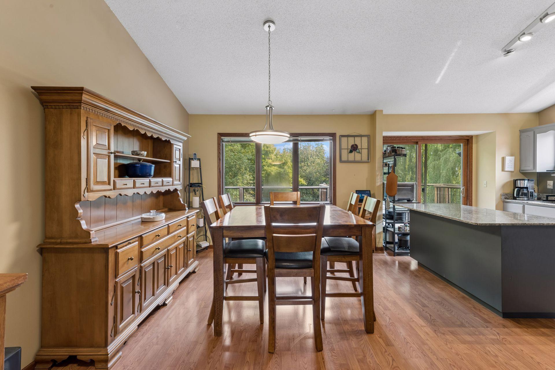 19036 Echo Lane Property Photo 6