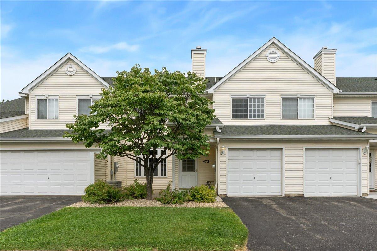 472 Aqua Circle Property Photo 1