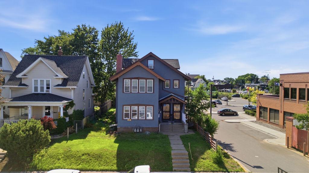 3018 Chicago Avenue Property Photo 1