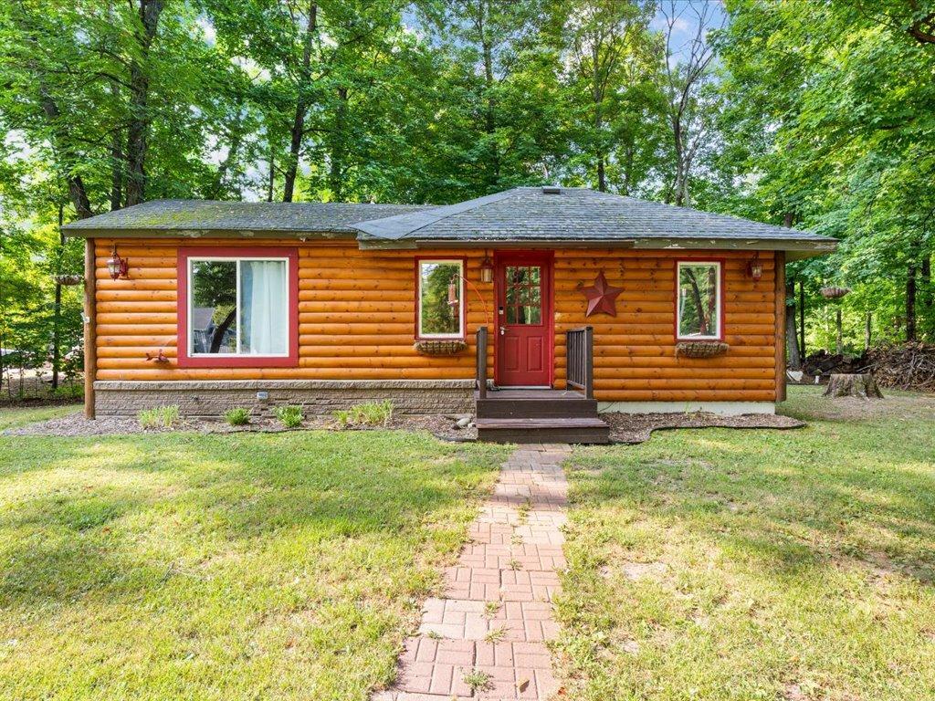 8633 Interlachen Road Property Photo 2