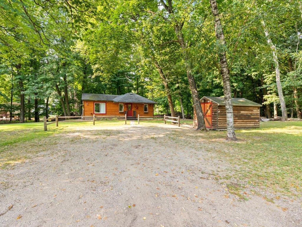 8633 Interlachen Road Property Photo 23