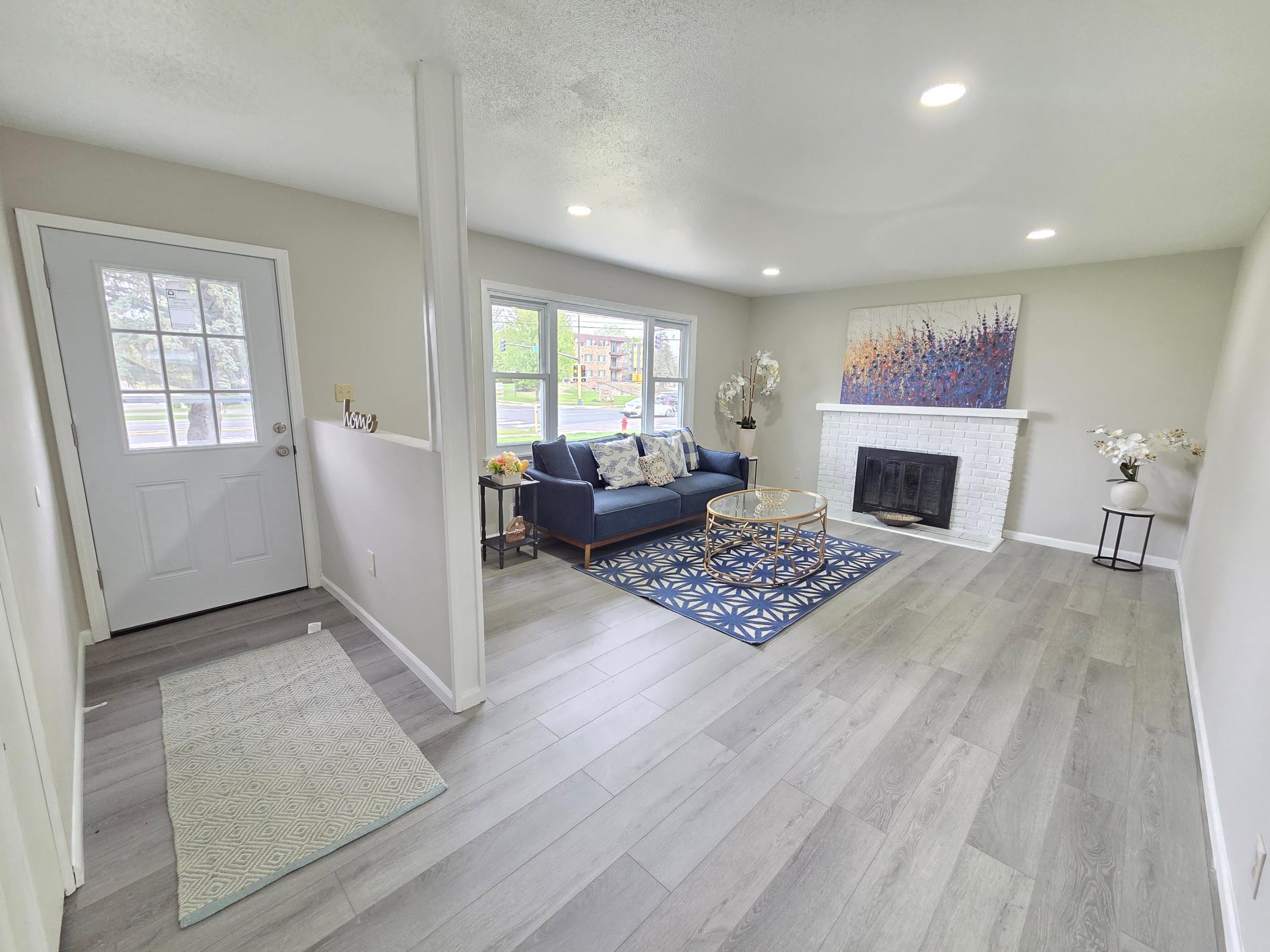 5201 W 84th Street Property Photo 2