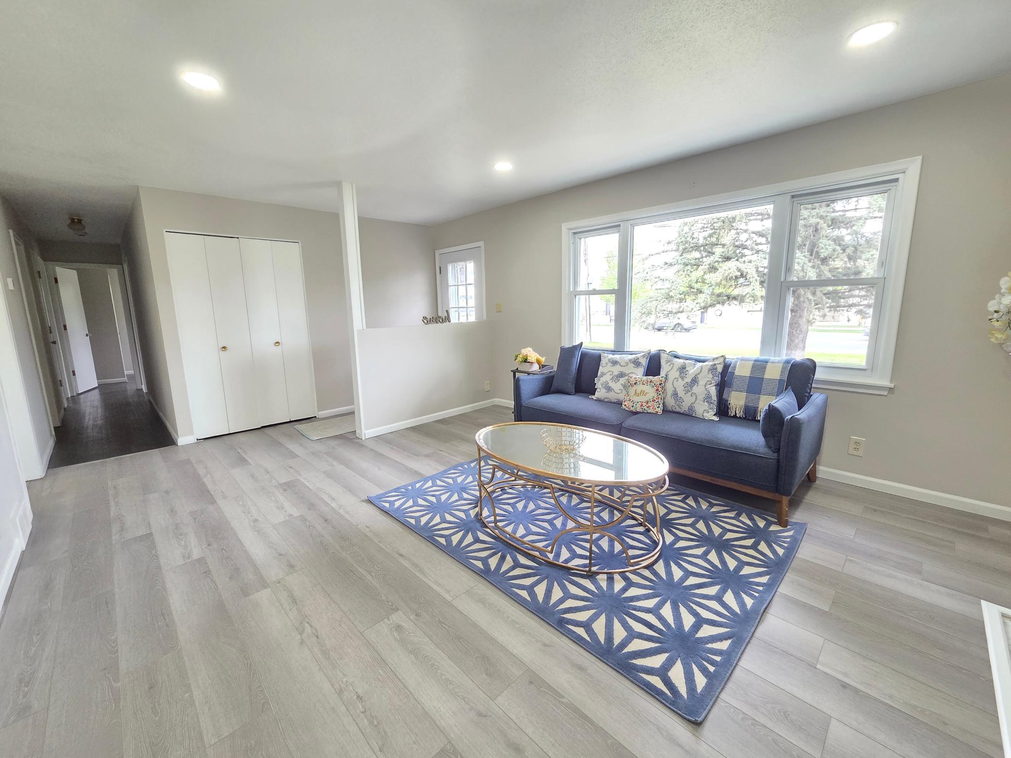 5201 W 84th Street Property Photo 6