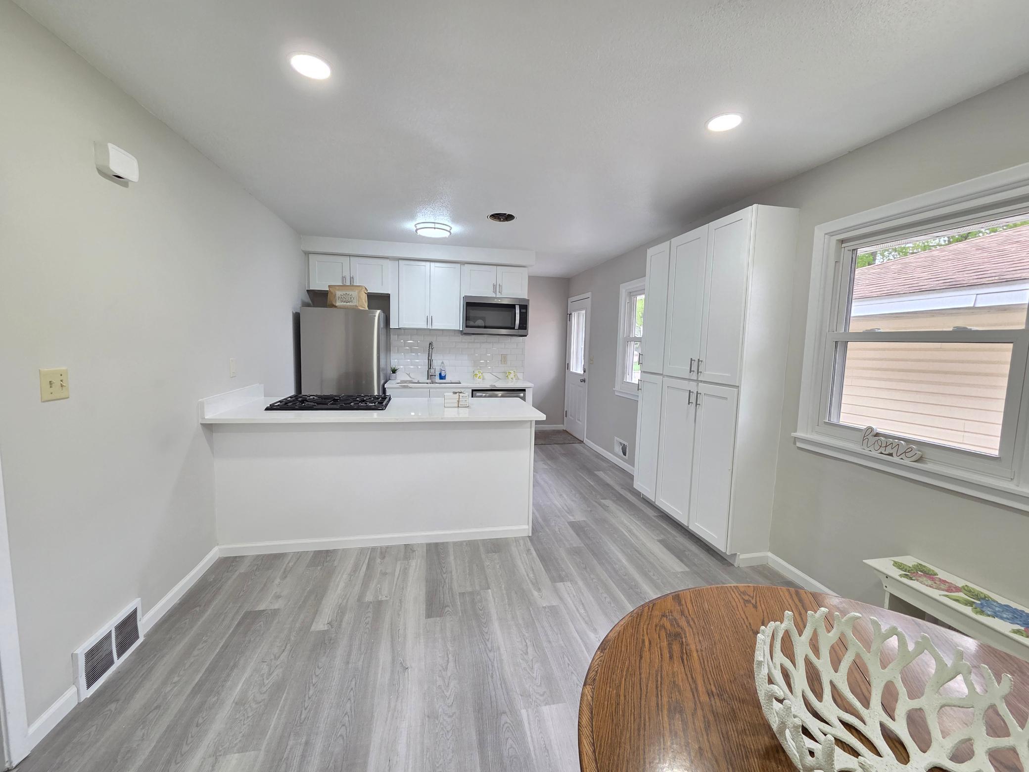 5201 W 84th Street Property Photo 14