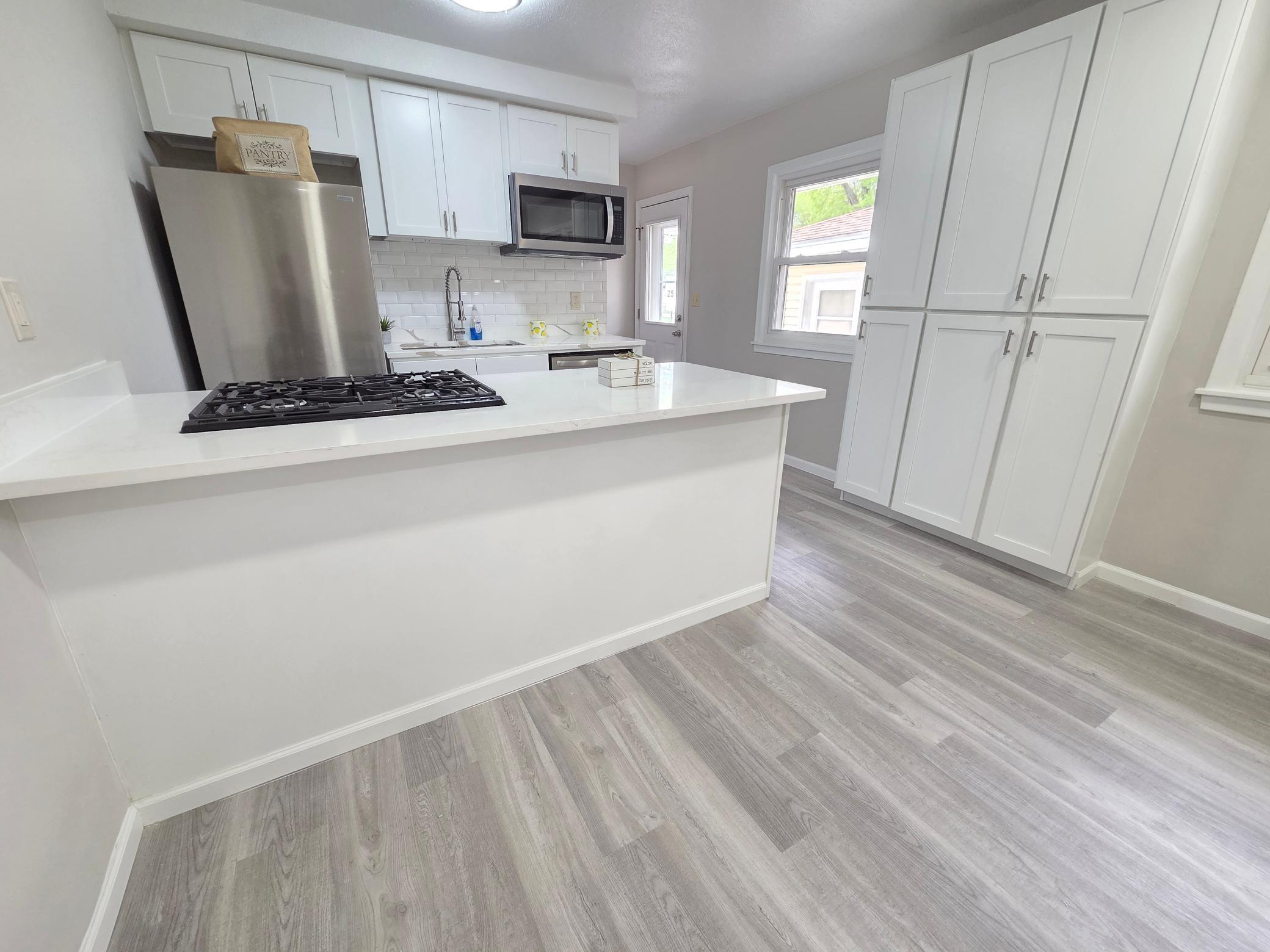 5201 W 84th Street Property Photo 15