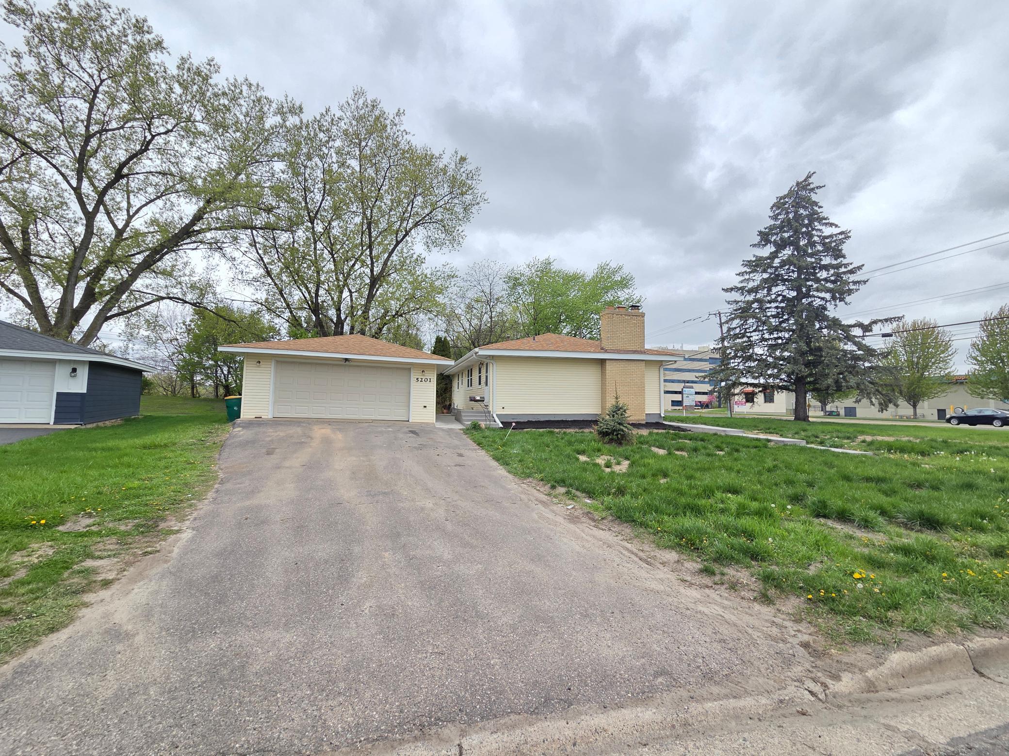 5201 W 84th Street Property Photo 35