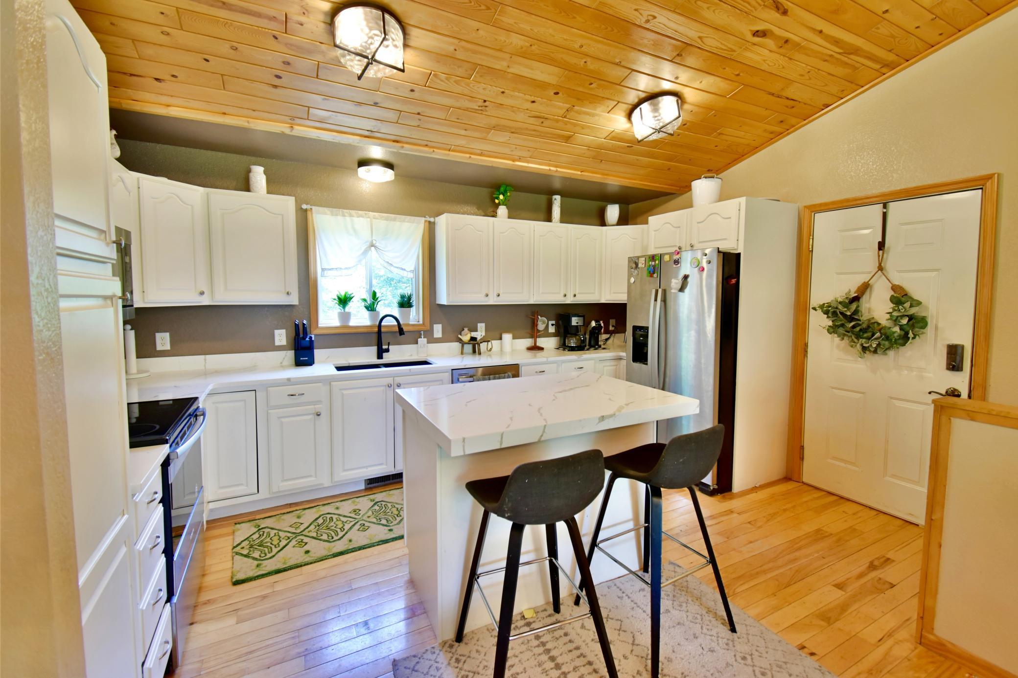 7300 Ski Chalet Drive Property Photo 5