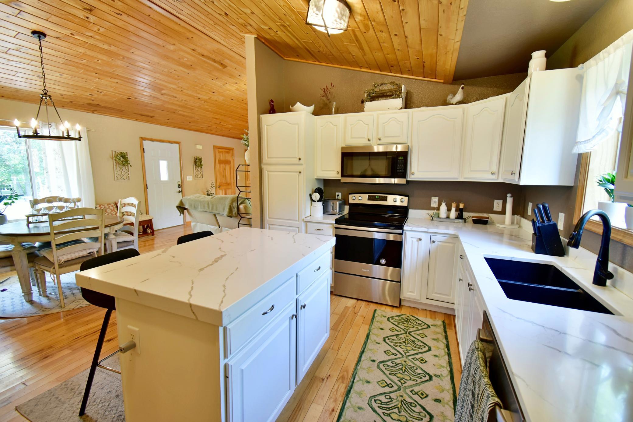 7300 Ski Chalet Drive Property Photo 10