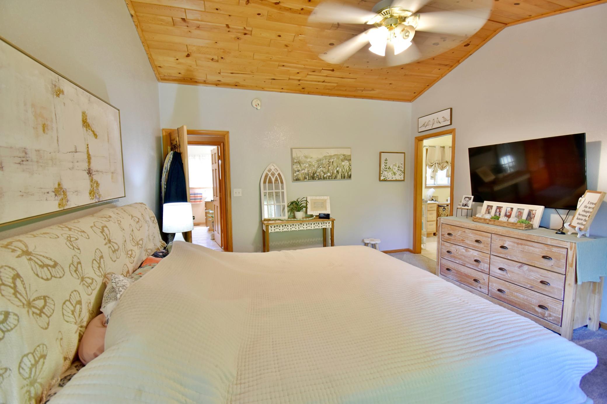 7300 Ski Chalet Drive Property Photo 14