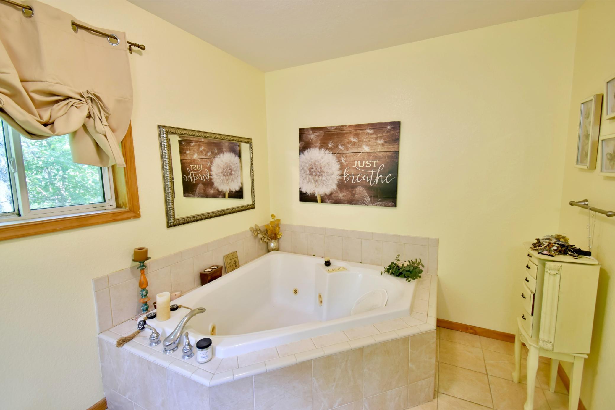 7300 Ski Chalet Drive Property Photo 18
