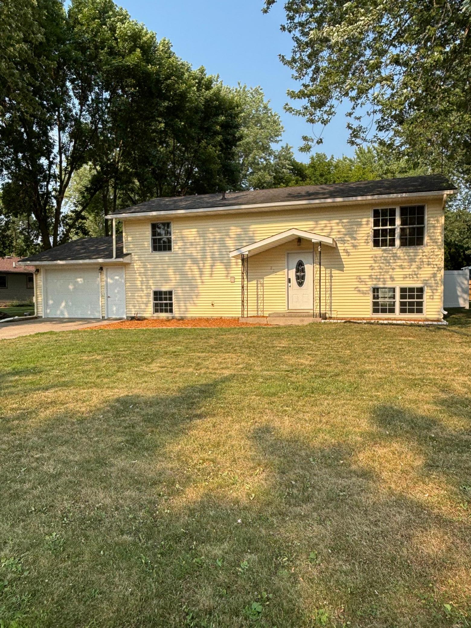 233 Maple Drive Property Photo 2
