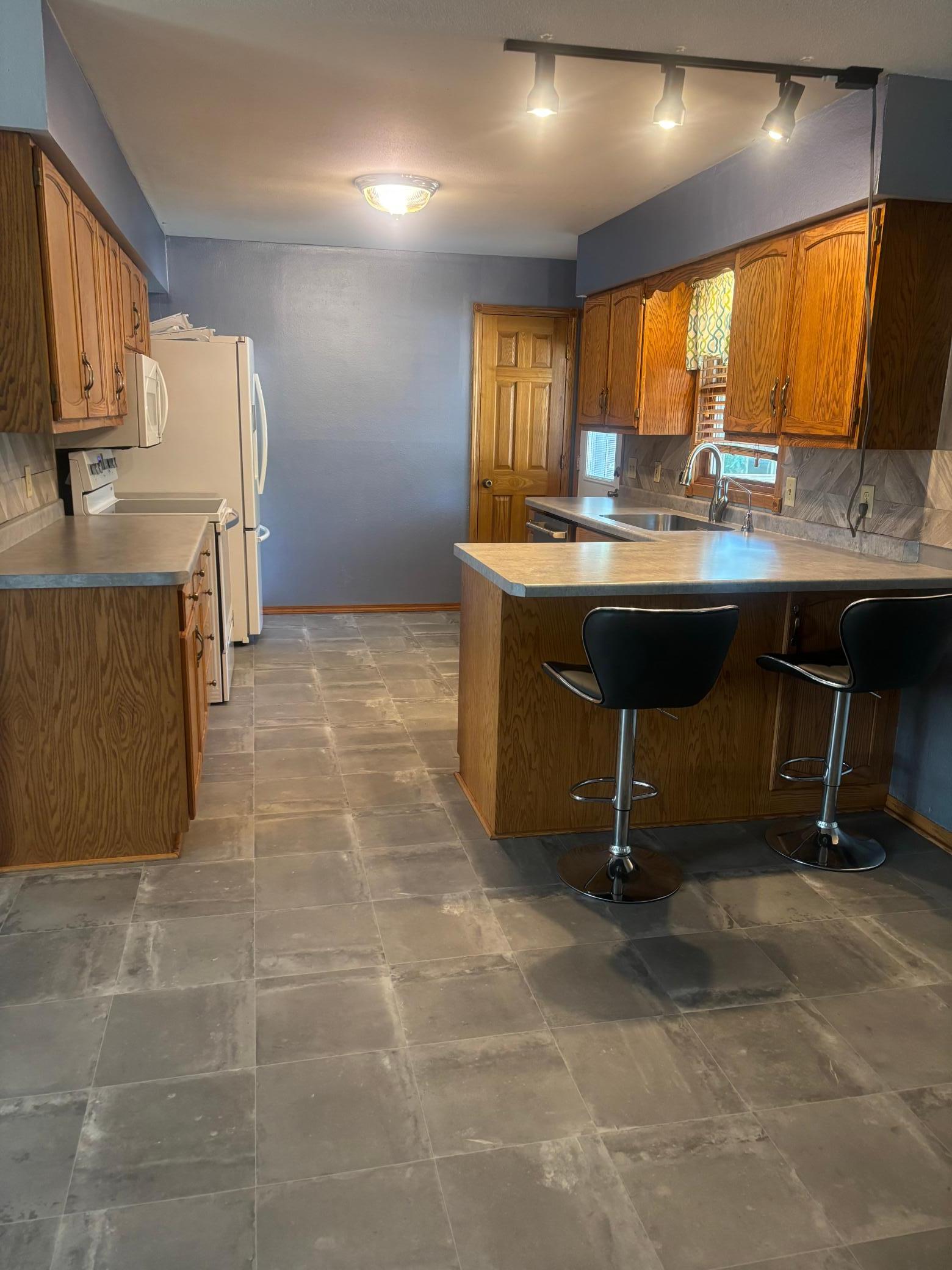 233 Maple Drive Property Photo 8
