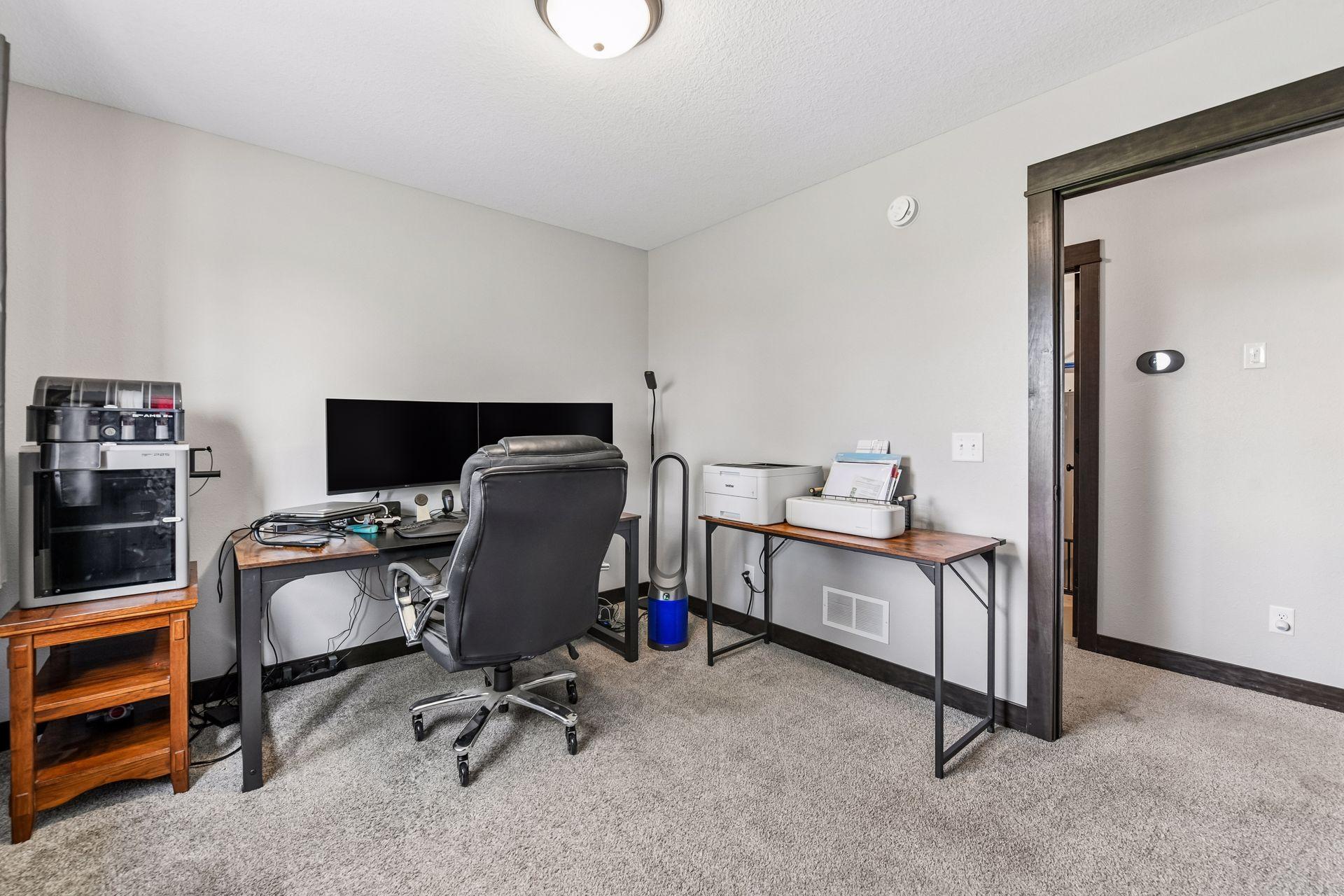 345 6th Street E Property Photo 16