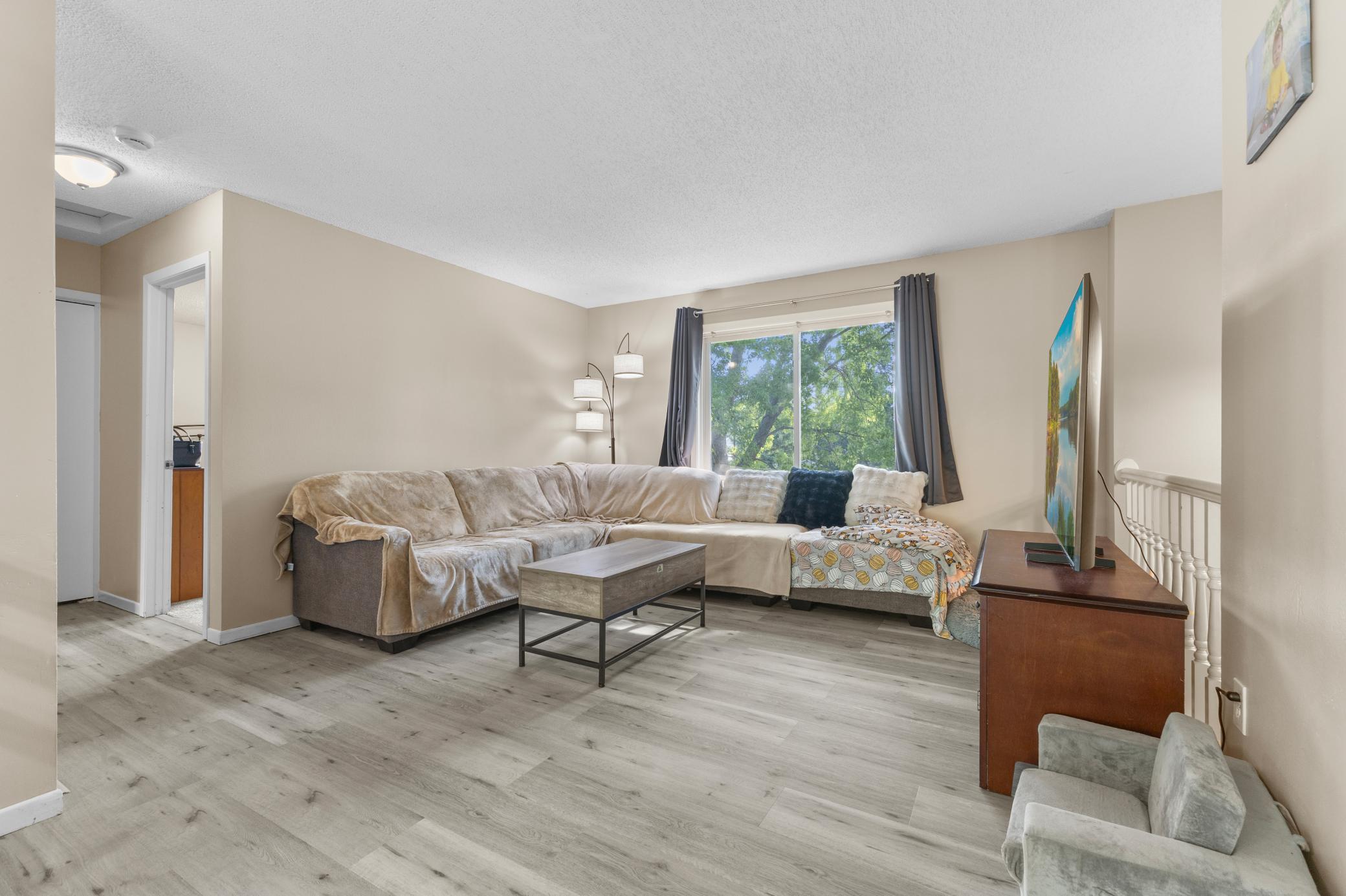 11300 Brenda Boulevard Property Photo 4