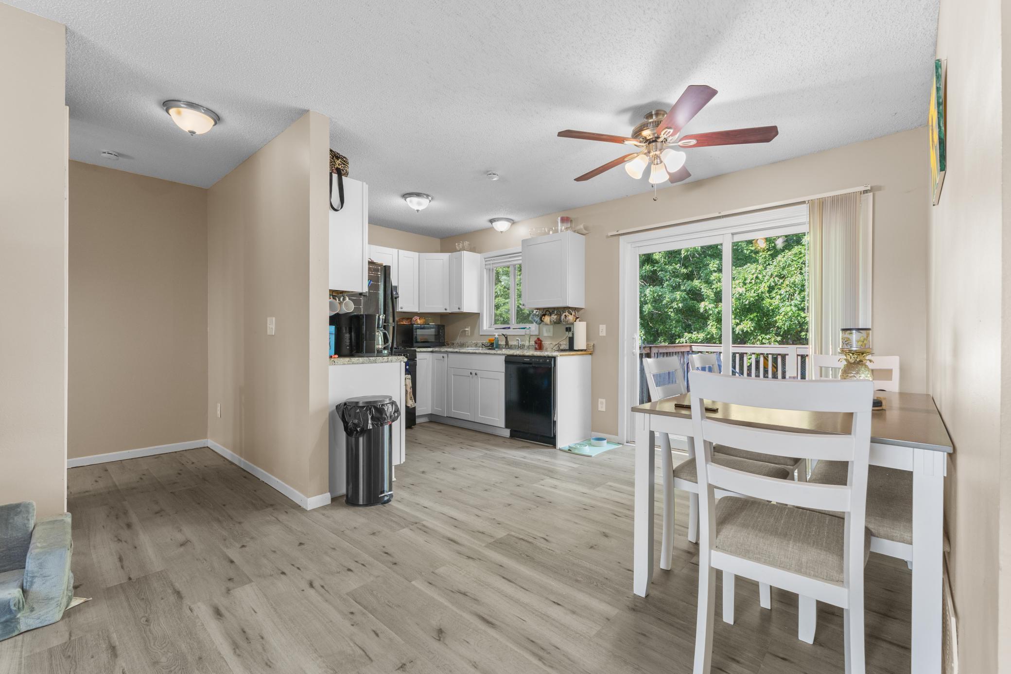 11300 Brenda Boulevard Property Photo 5