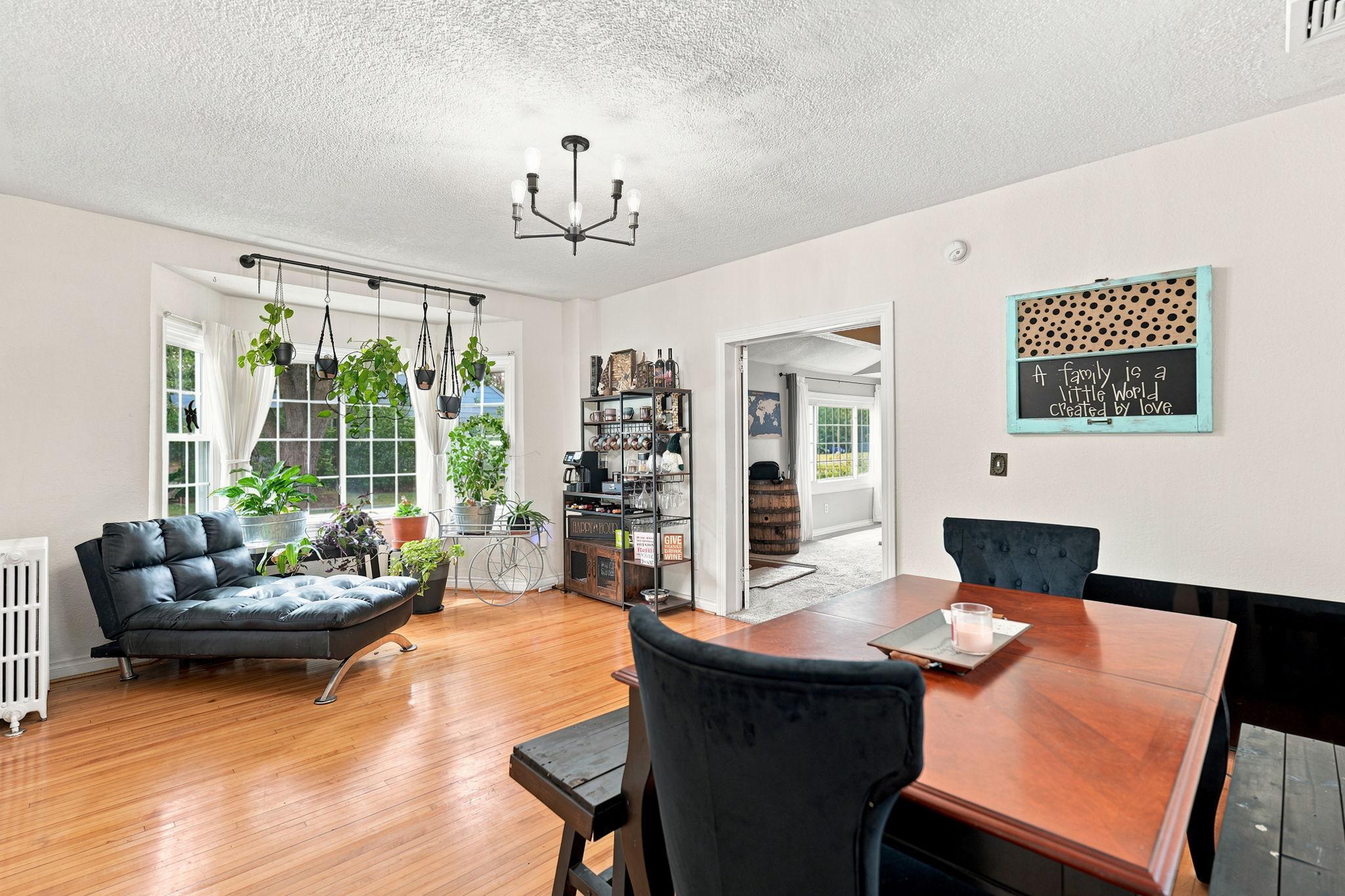 4864 Bloom Avenue Property Photo 6