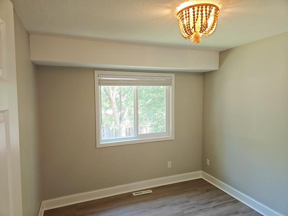 10928 Rhode Island Circle N Property Photo 40