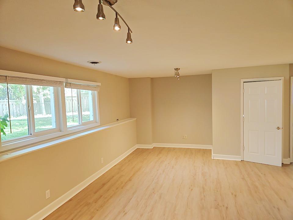 10928 Rhode Island Circle N Property Photo 44