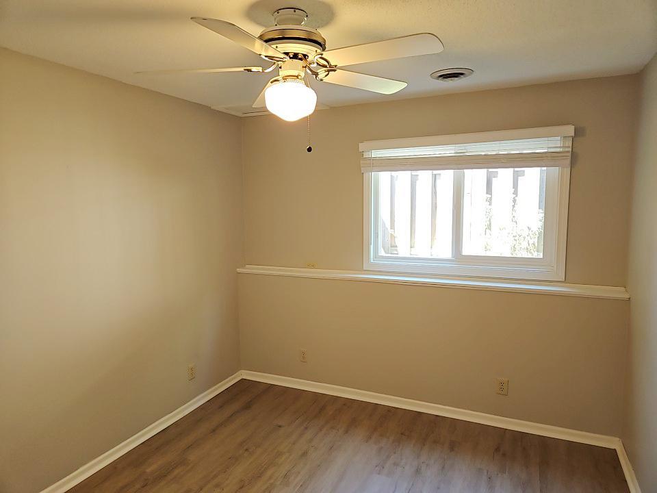 10928 Rhode Island Circle N Property Photo 46