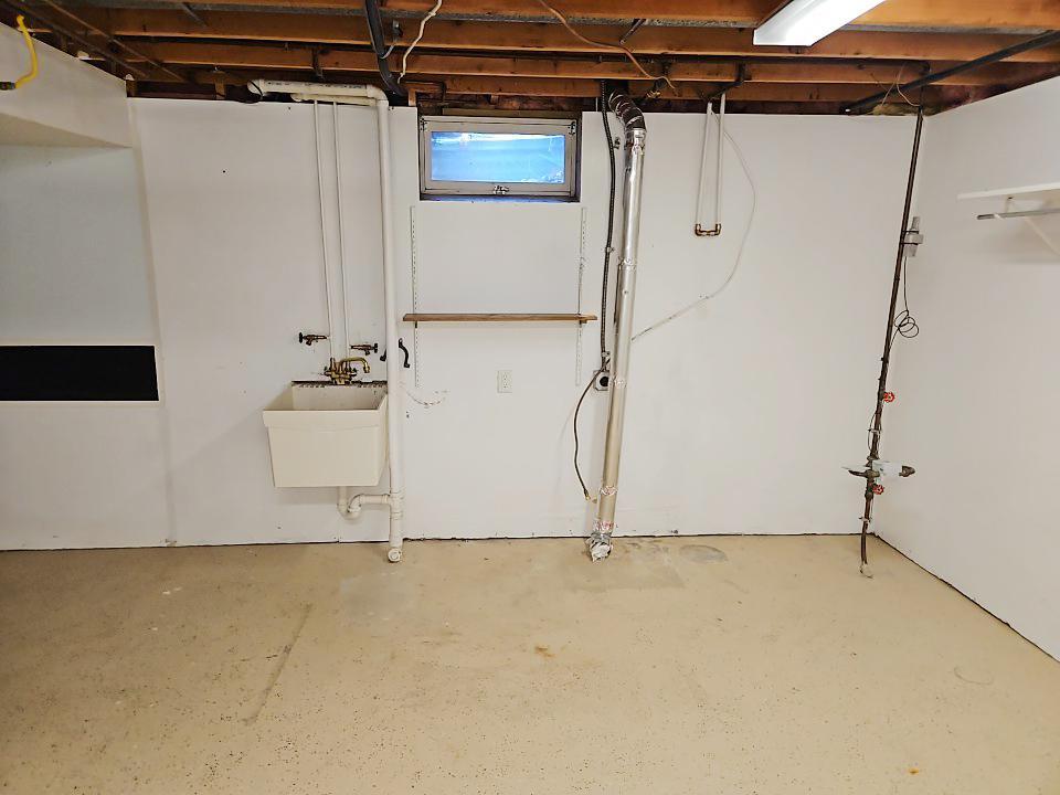 10928 Rhode Island Circle N Property Photo 54
