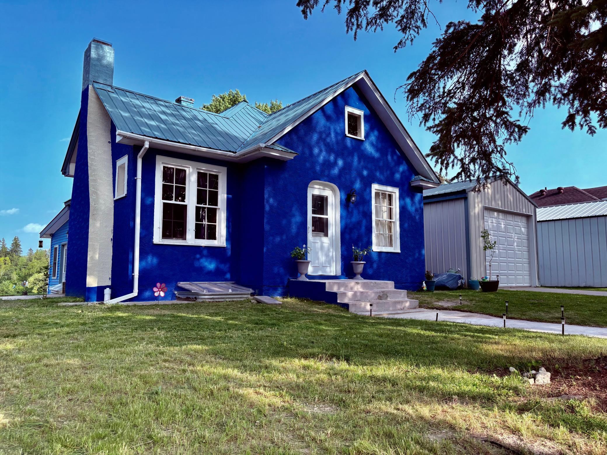 502 1st Avenue SE Property Photo 1