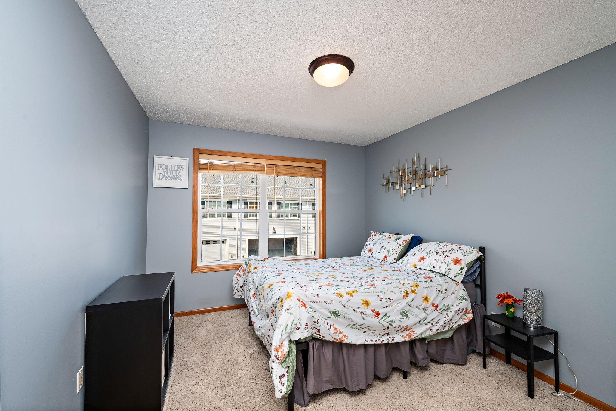 1072 Henslow Avenue N Property Photo 19